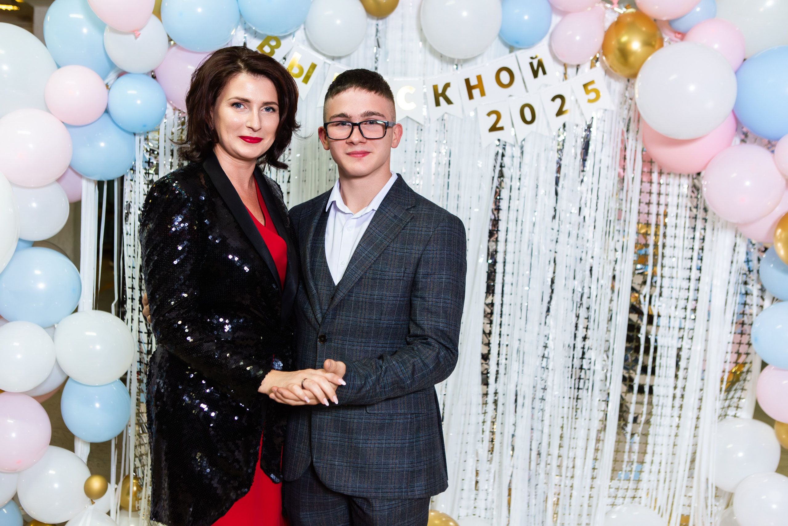 ФОТОСЕССИЯ С РОДИТЕЛЯМИ ВЫПУСКНОЙ 2025 9 ШКОЛА МЦЕНСК. ТВОЙ АЛЬБОМ / ТВОИ ПРАВИЛА