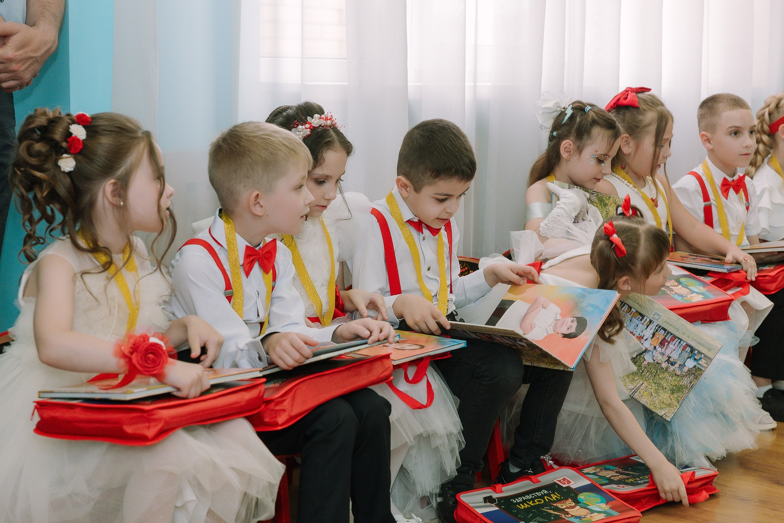 Выпускной 10 ДС. Выпускные альбомы Натальи Бутко: Новороссийск, Анапа, Геленджик