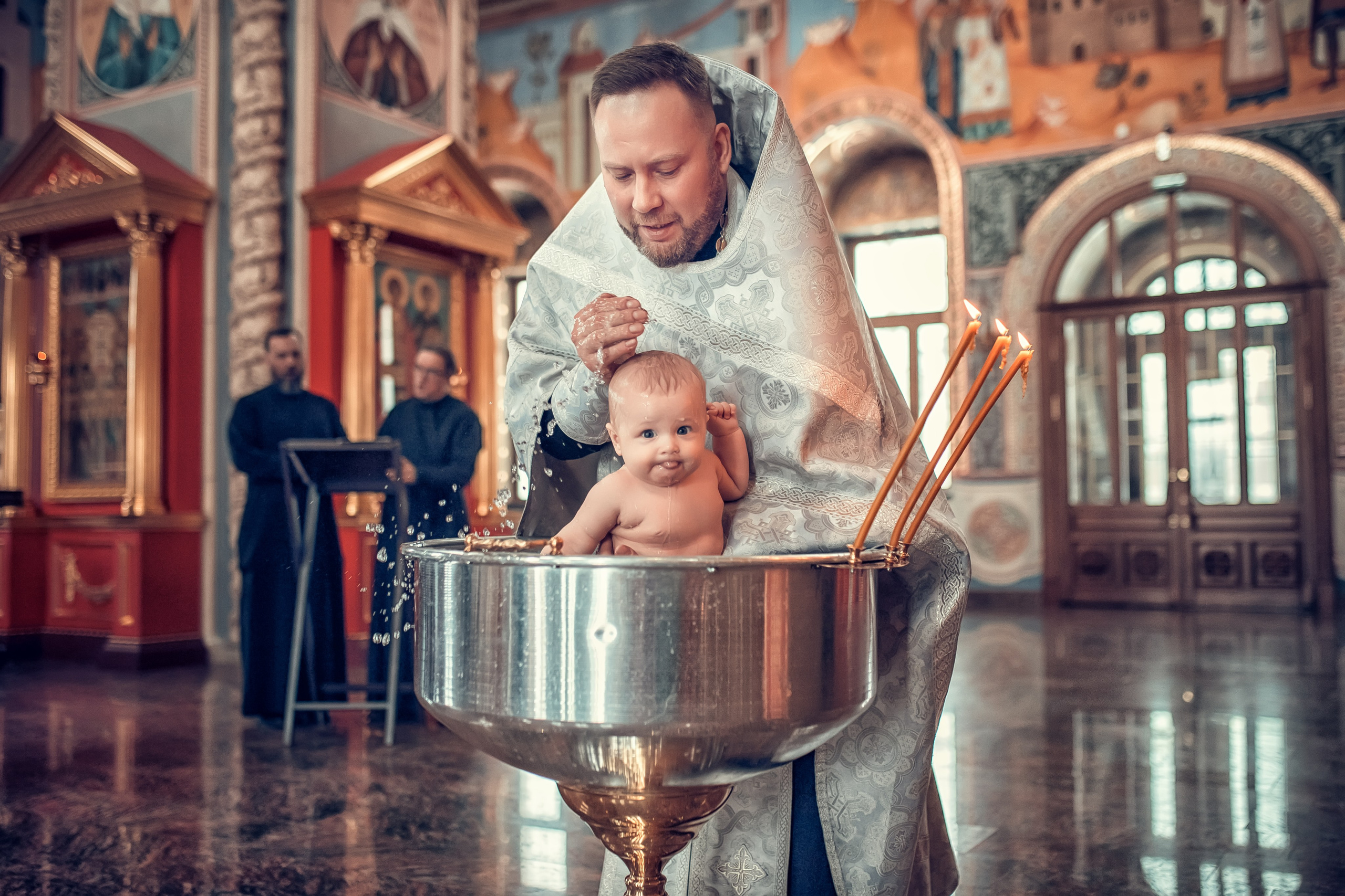 Крещение Ивана в храме Георгия Всеволодовича. Екатерина Крапивина фотограф церковных Таинств в Нижний Новгороде