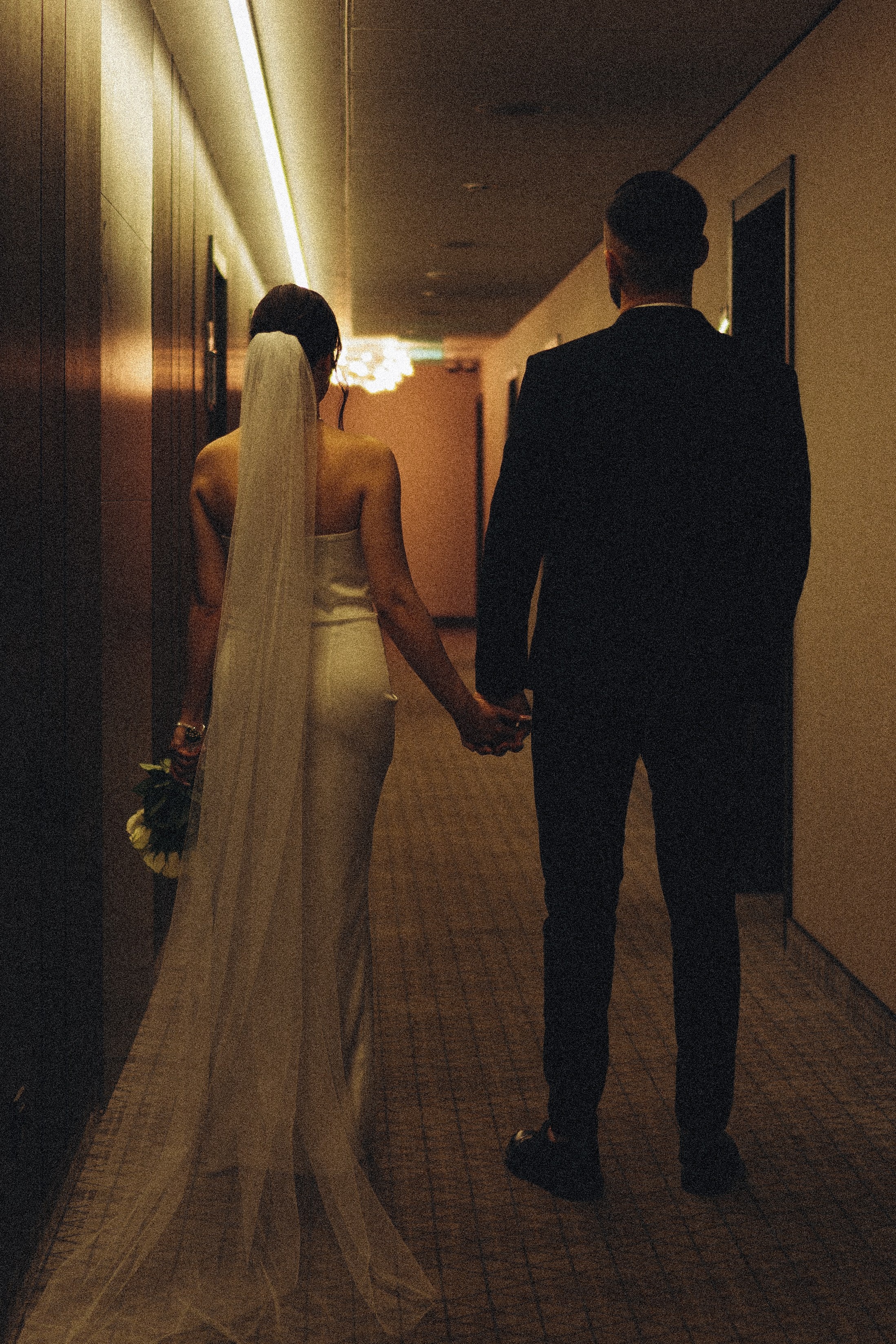 СВАДЕБНАЯ СЬЕМКА СБОРОВ ЖЕНИХА И НЕВЕСТЫ В ОТЕЛЕ И ТАКЖЕ ФОТОСЕССИИЯ В ОТЕЛЕЕ МЕГАПОЛИС БРЯНСК. Профессиональный фотограф, Санкт-Петербург — Виктория Богомолова