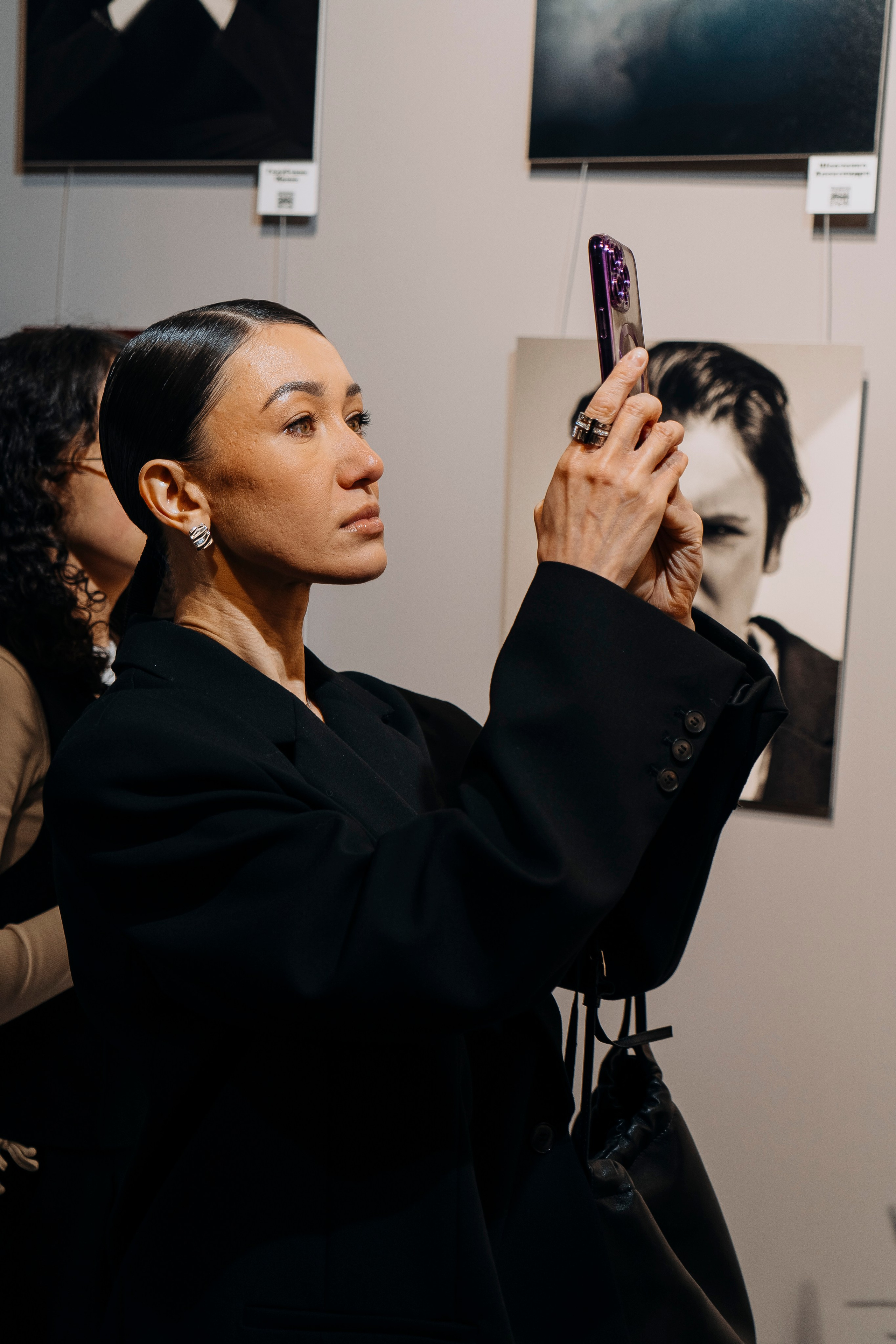 Вернисаж фотовыставки MFamilia «Гармония различий». Организация фотовыставок в Петербурге и Москве, MFamilia (МФамилия)