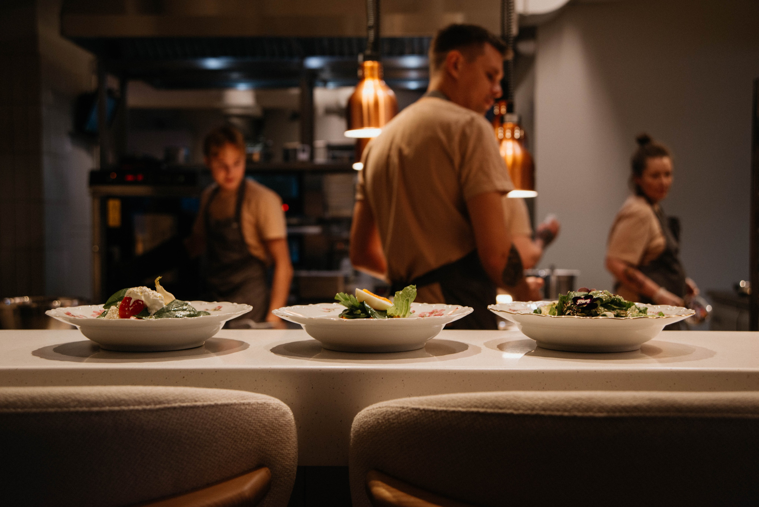 Контентная фотосессия для ресторана La Volte. Ксения Glossa. Портретный и репортажный фотограф в Самаре