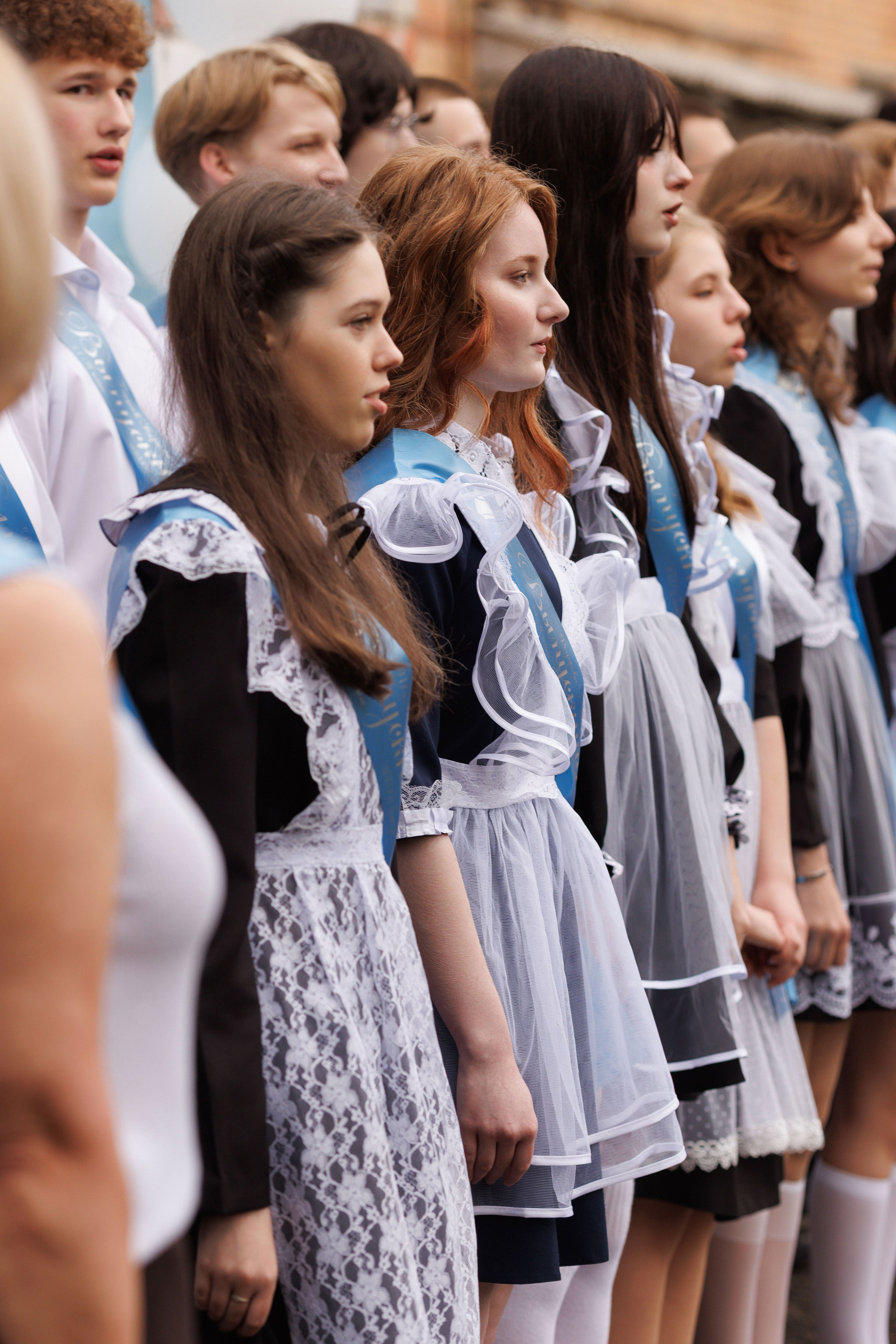 Последний звонок Гимназия Артем. Photoalbum-vl.ru