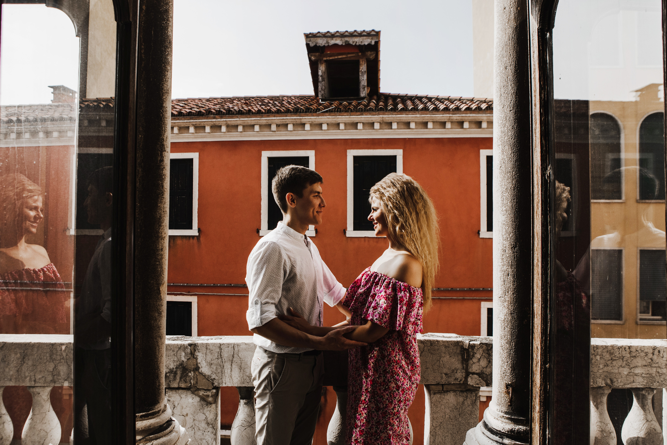 Ravil + Larisa / LOVE STORY / Venice. Fotografo e videografo matrimonio in Italia: Roma, Milano, Venezia, Fi