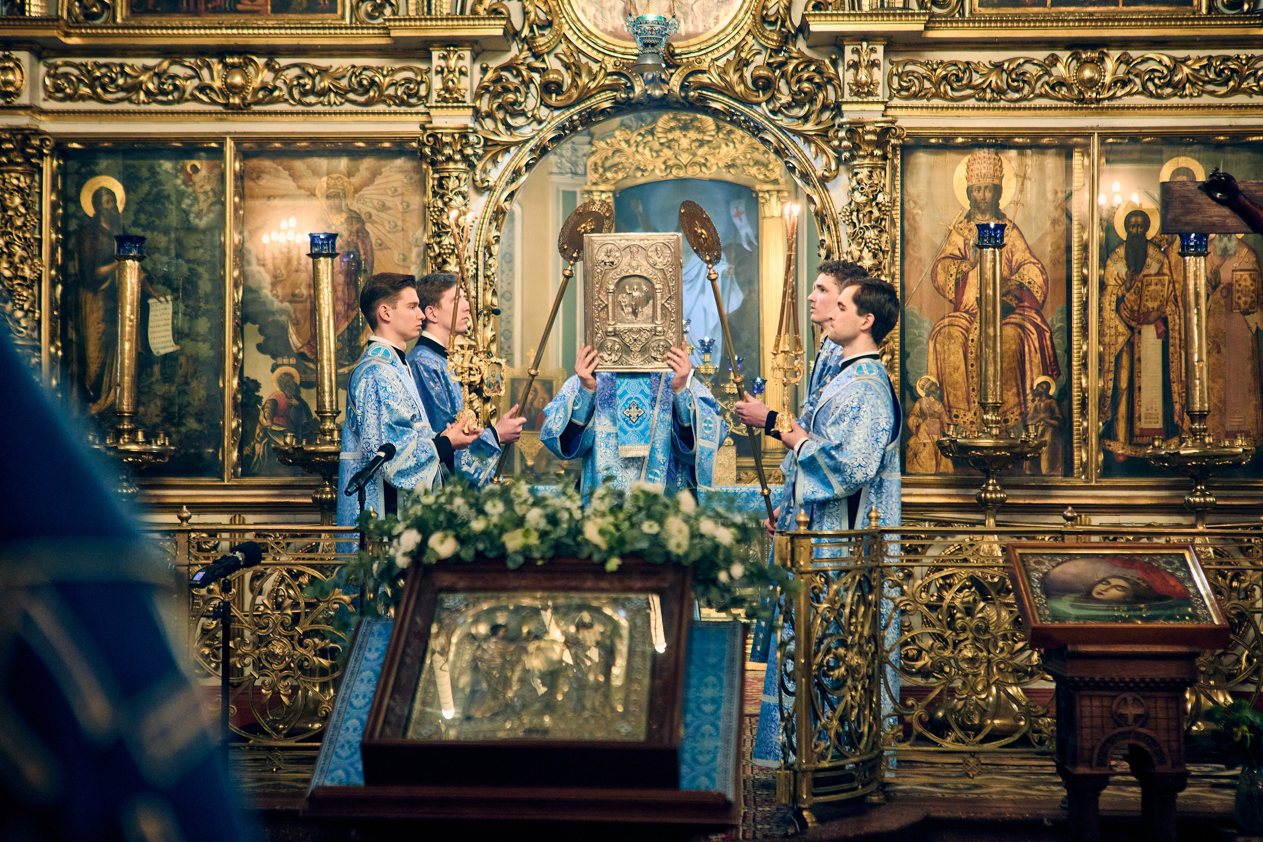 Всенощная на БЛАГОВЕЩЕНИЕ ПРЕСВЯТОЙ БОГОРОДИЦЫ. DMITRY MOISEENKO — фотограф, художник, топ-стилист
