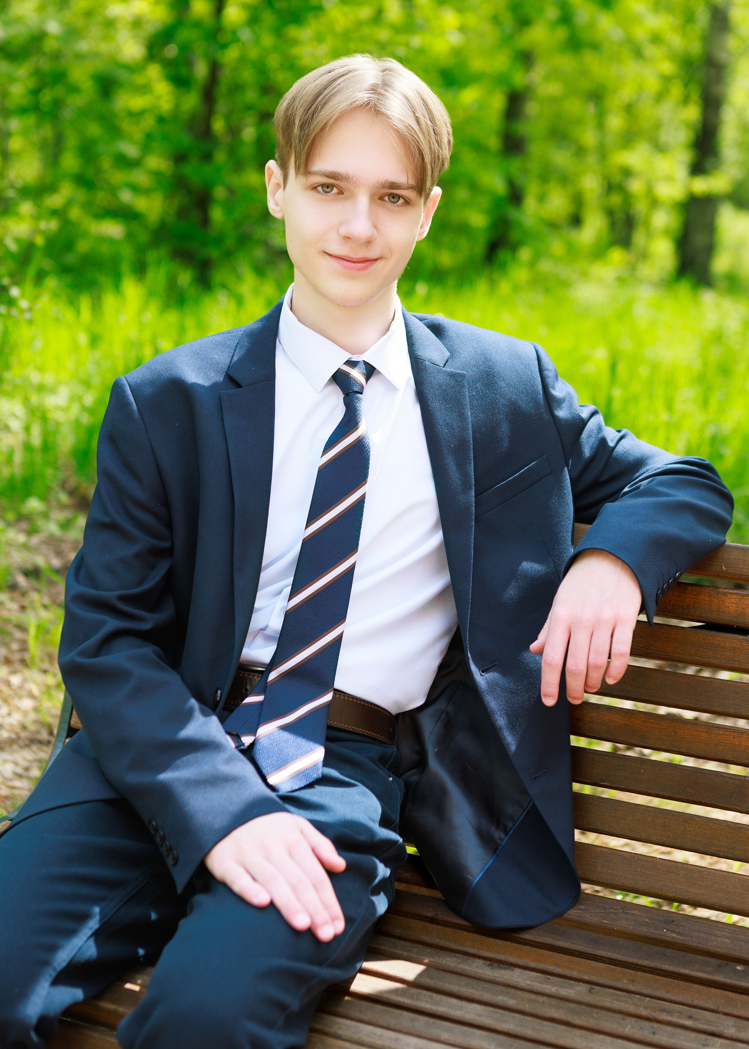 Школа 9 — 11 классы. Выпускные альбомы для школ и детских садов