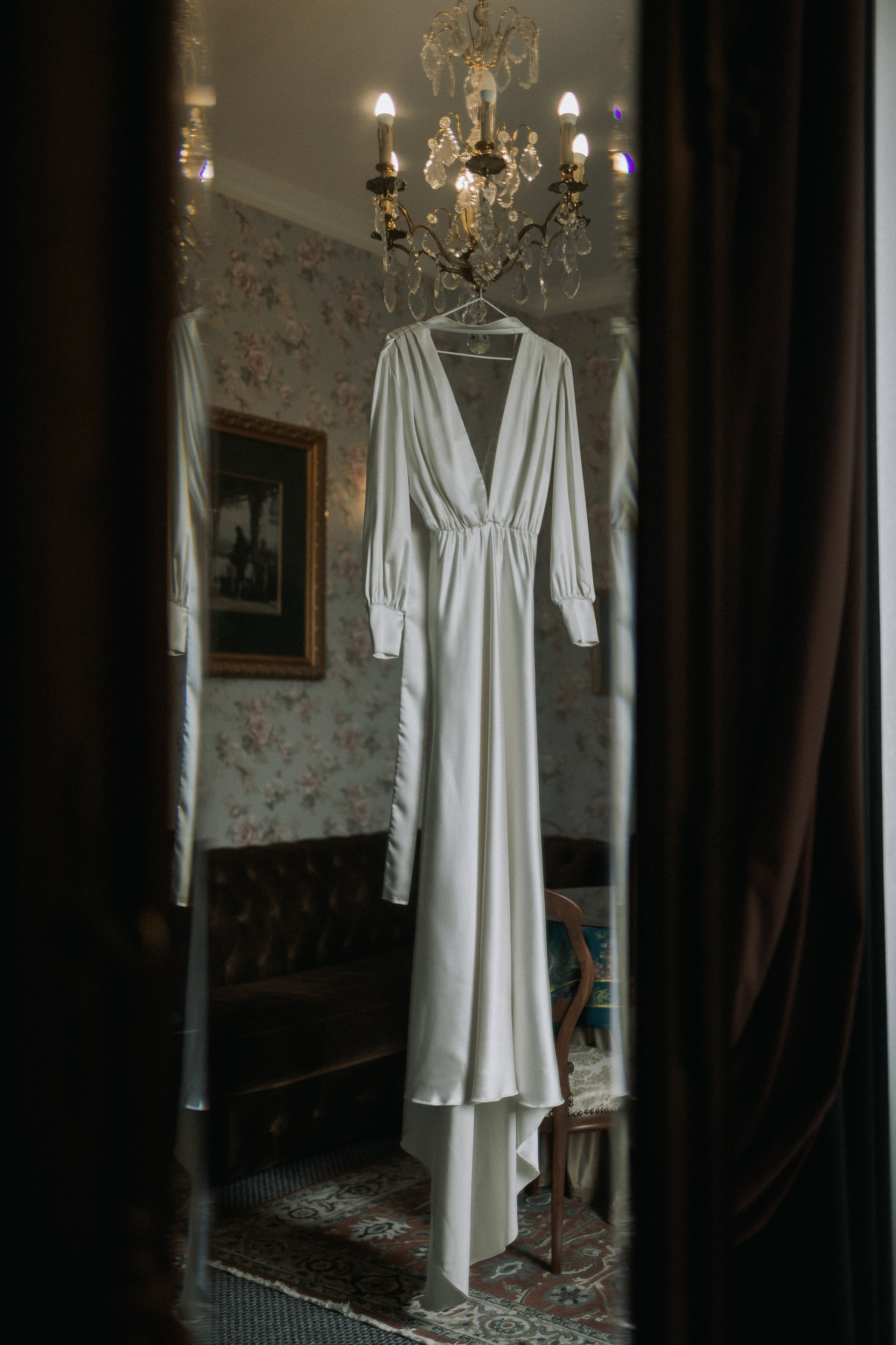 Свадебная прогулка Адель и Артём. Свадебная фотография. Арина Рубах