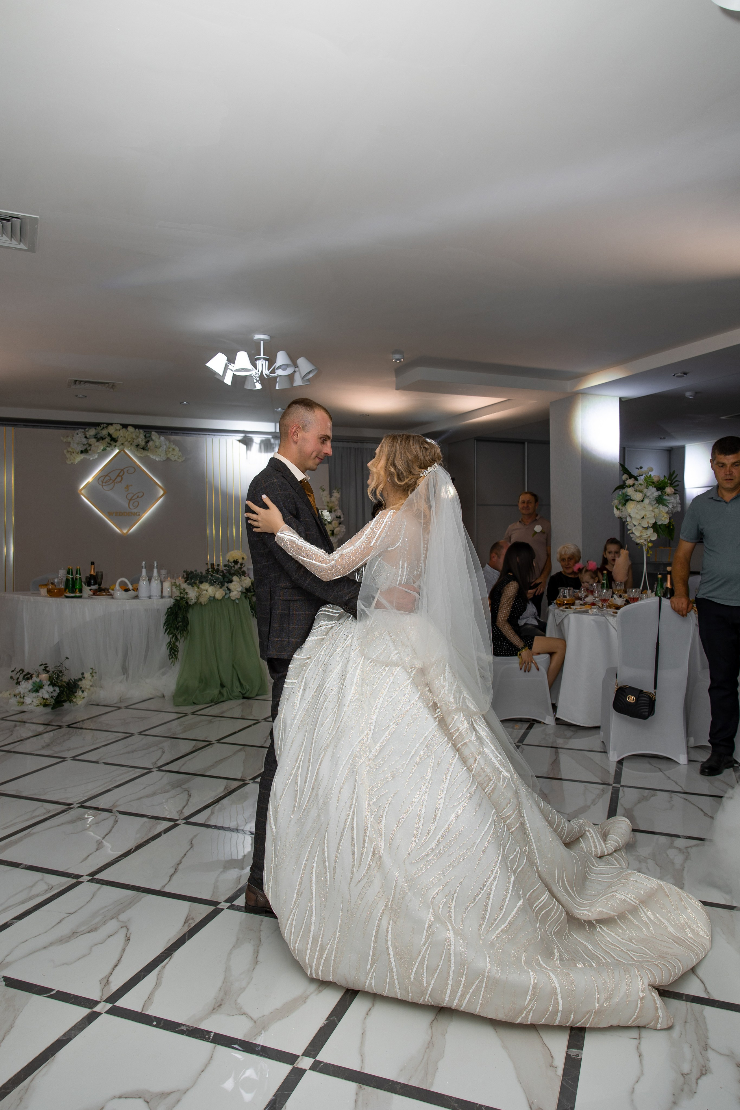 Виталий и Софья. Видеосьемка, фотосьемка свадеб, юбилеев, утренников в Краснодарском кр