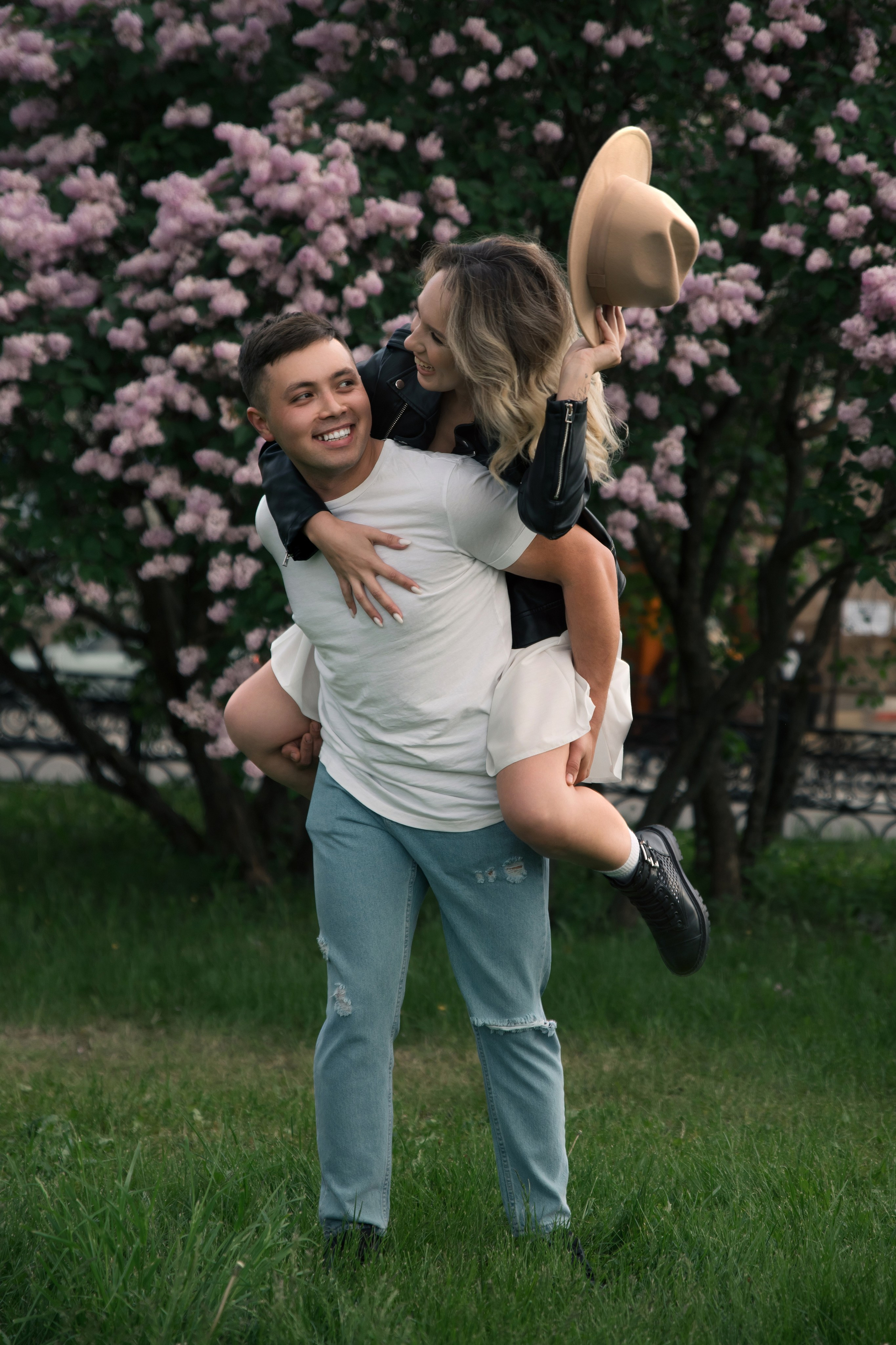 Love story сирень Ульяна и Никита. Саенко Людмила Фотограф из Тулы