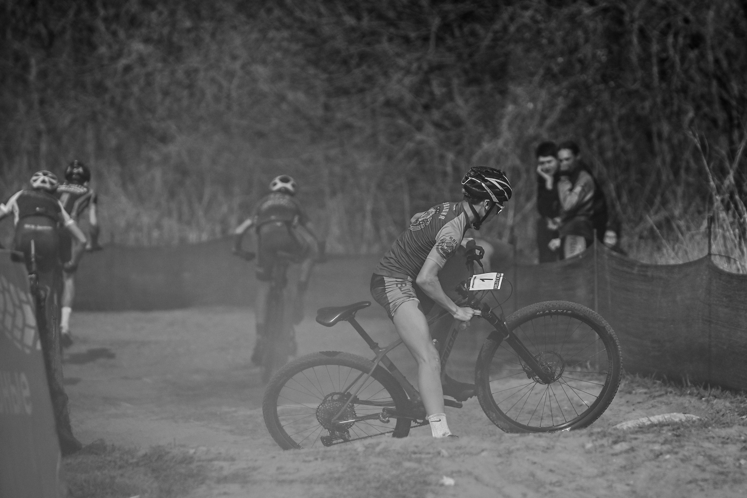 Маунтинбайк, кросс-кантри в Архипо-Осиповке 16 марта 2025. Спортивный фотограф, фотожурналист Павел Ларькин