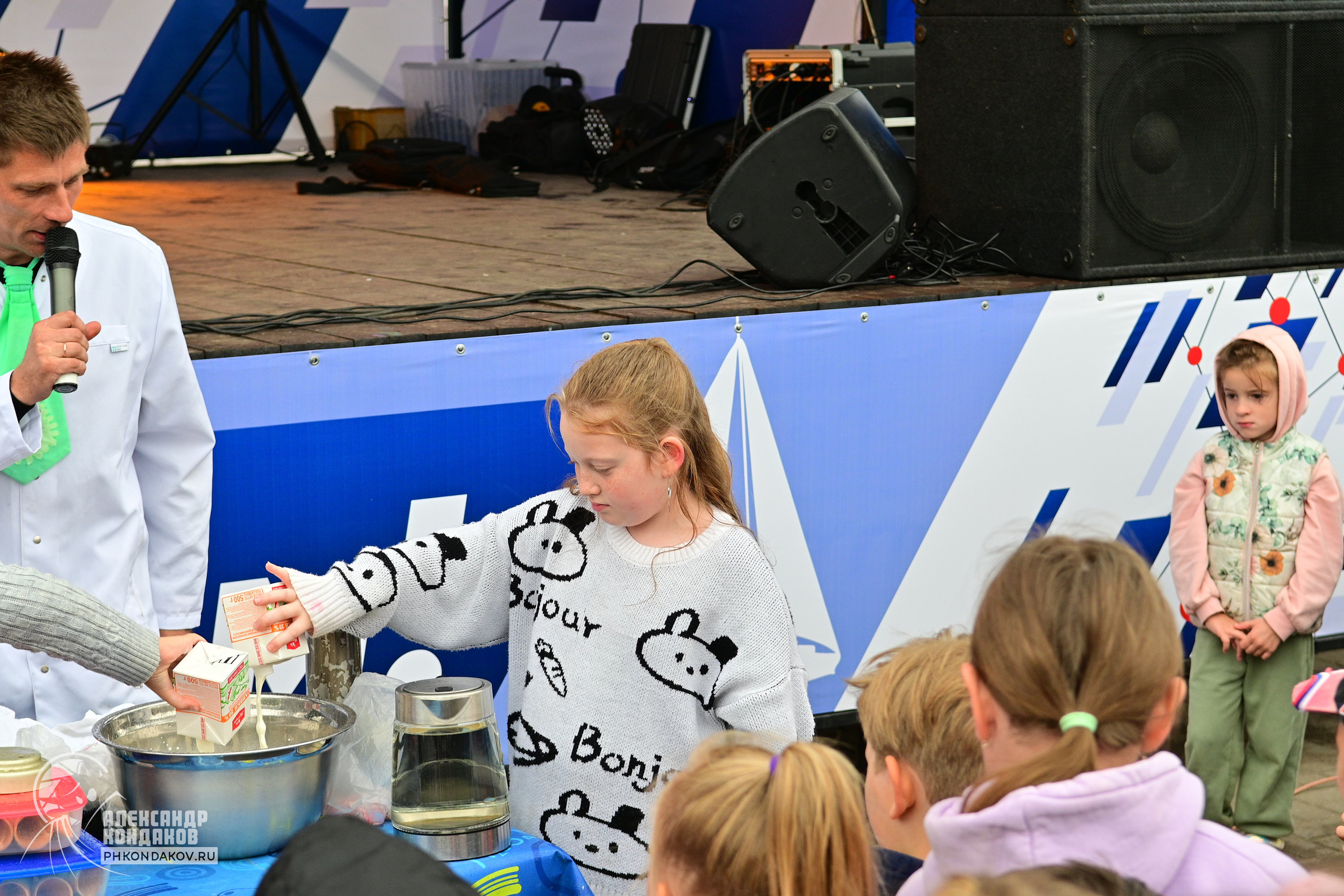 Съемка дня города Заволжск. Фотограф в Иваново: Каталожная съемка одежды и постельного белья, Wildberries