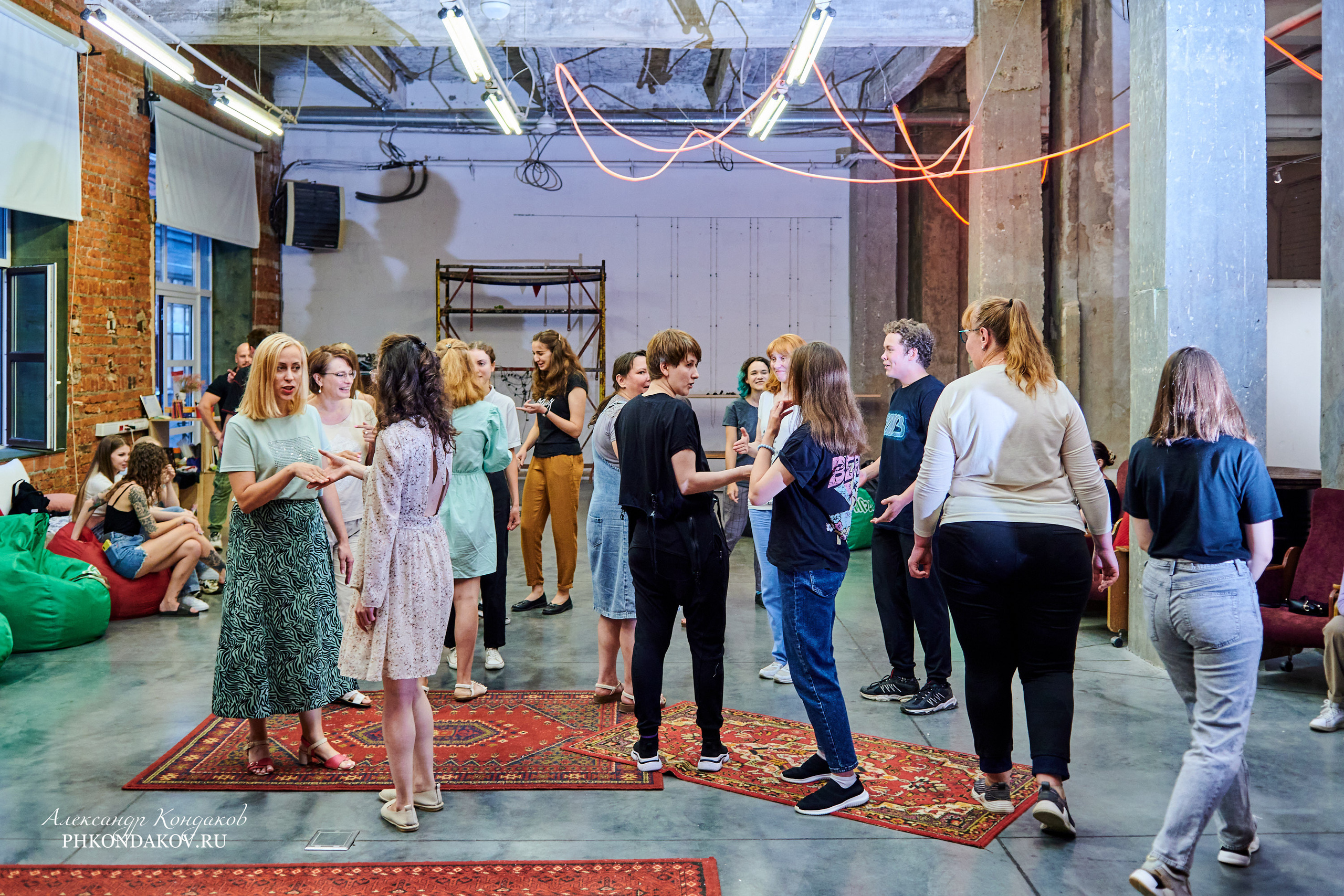 Фотограф события импровизация иваново фотосессия. Фотограф в Иваново: Каталожная съемка одежды и постельного белья, Wildberries