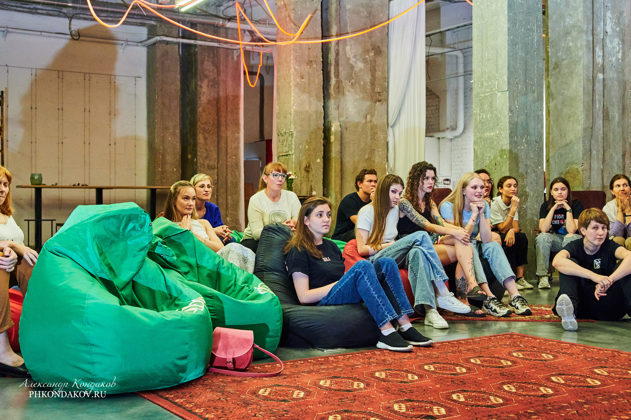 Фотограф события импровизация иваново фотосессия. Фотограф в Иваново: Каталожная съемка одежды и постельного белья, Wildberries