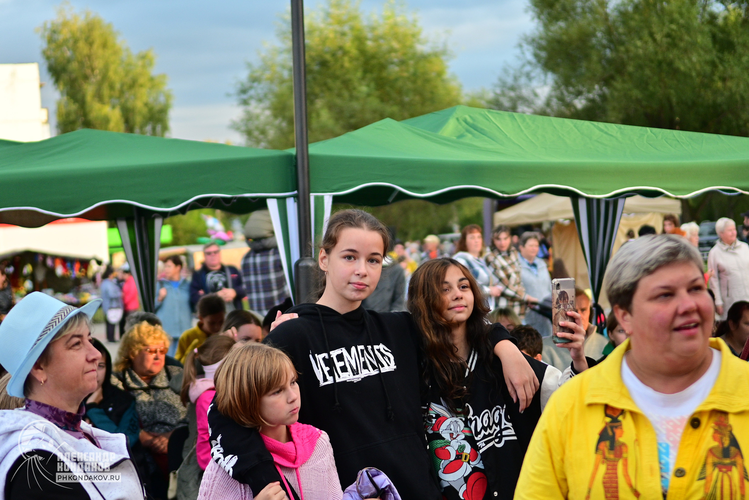 Съемка дня города Заволжск. Фотограф в Иваново: Каталожная съемка одежды и постельного белья, Wildberries