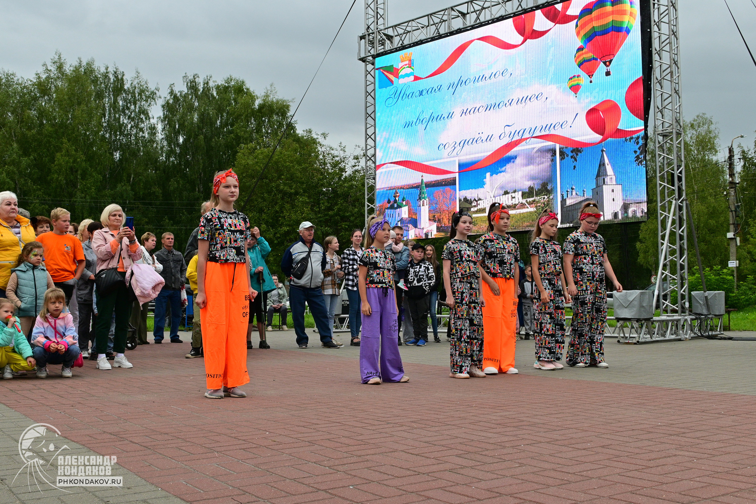 Съемка дня города Заволжск. Фотограф в Иваново: Каталожная съемка одежды и постельного белья, Wildberries