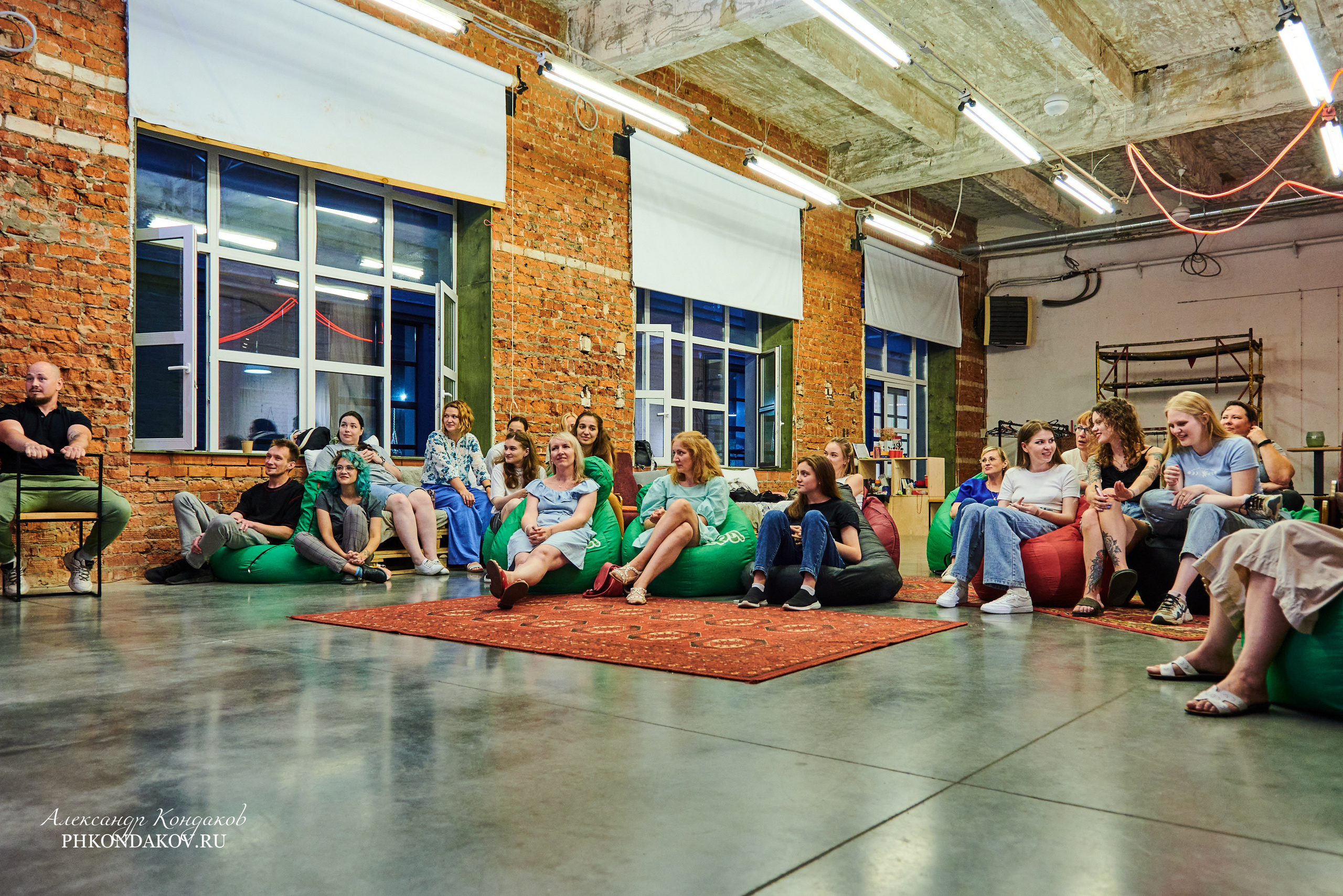 Фотограф события импровизация иваново фотосессия. Фотограф в Иваново: Каталожная съемка одежды и постельного белья, Wildberries