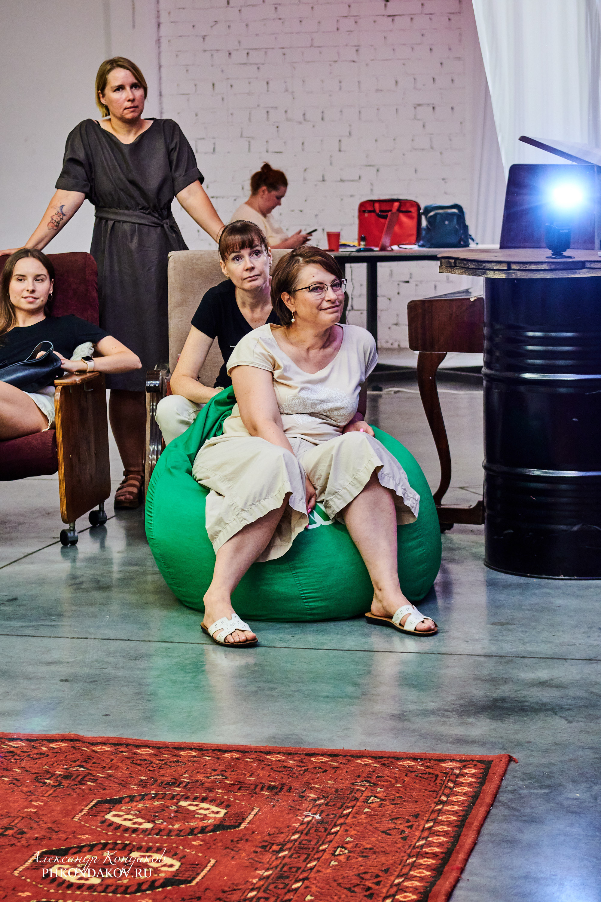 Фотограф события импровизация иваново фотосессия. Фотограф в Иваново: Каталожная съемка одежды и постельного белья, Wildberries