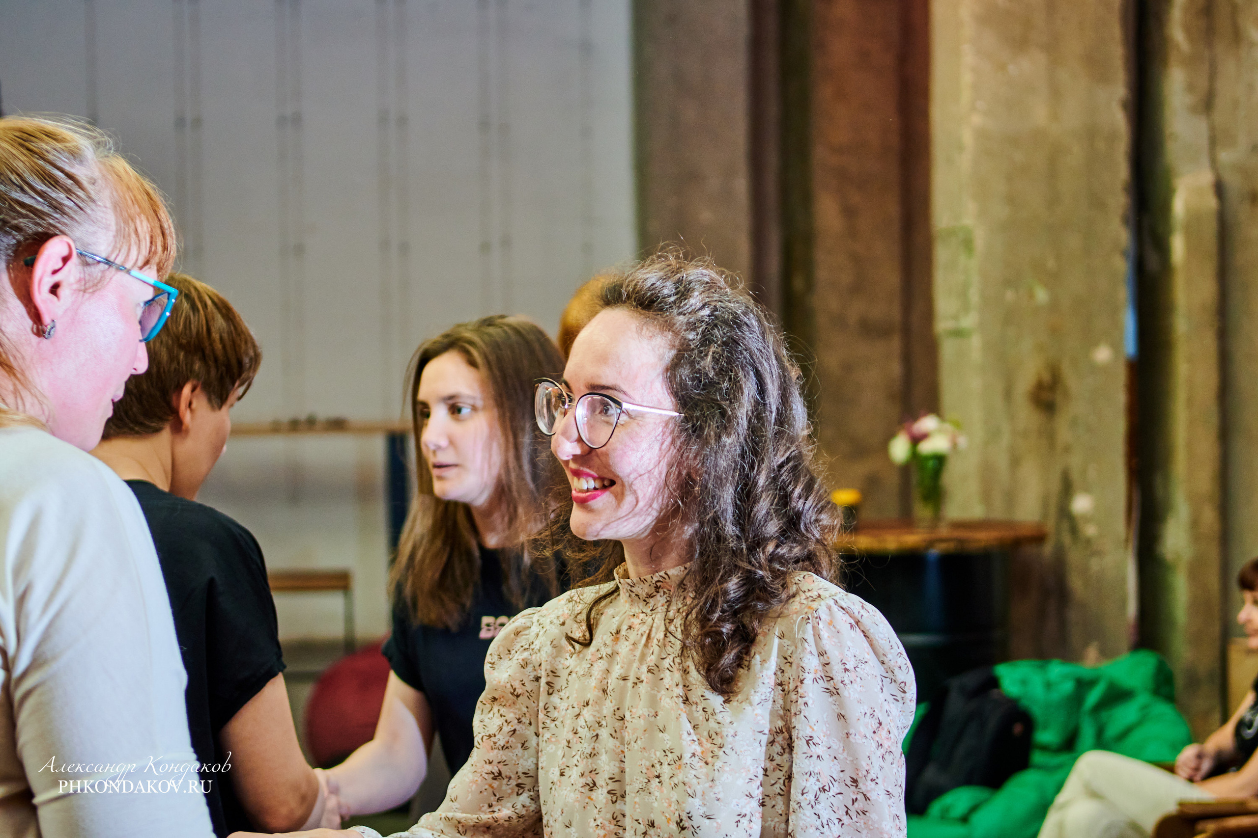 Фотограф события импровизация иваново фотосессия. Фотограф в Иваново: Каталожная съемка одежды и постельного белья, Wildberries