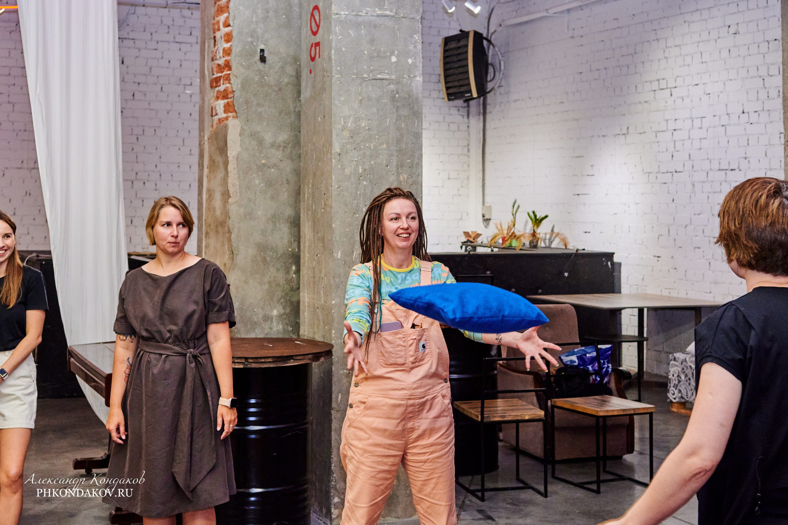 Фотограф события импровизация иваново фотосессия. Фотограф в Иваново: Каталожная съемка одежды и постельного белья, Wildberries