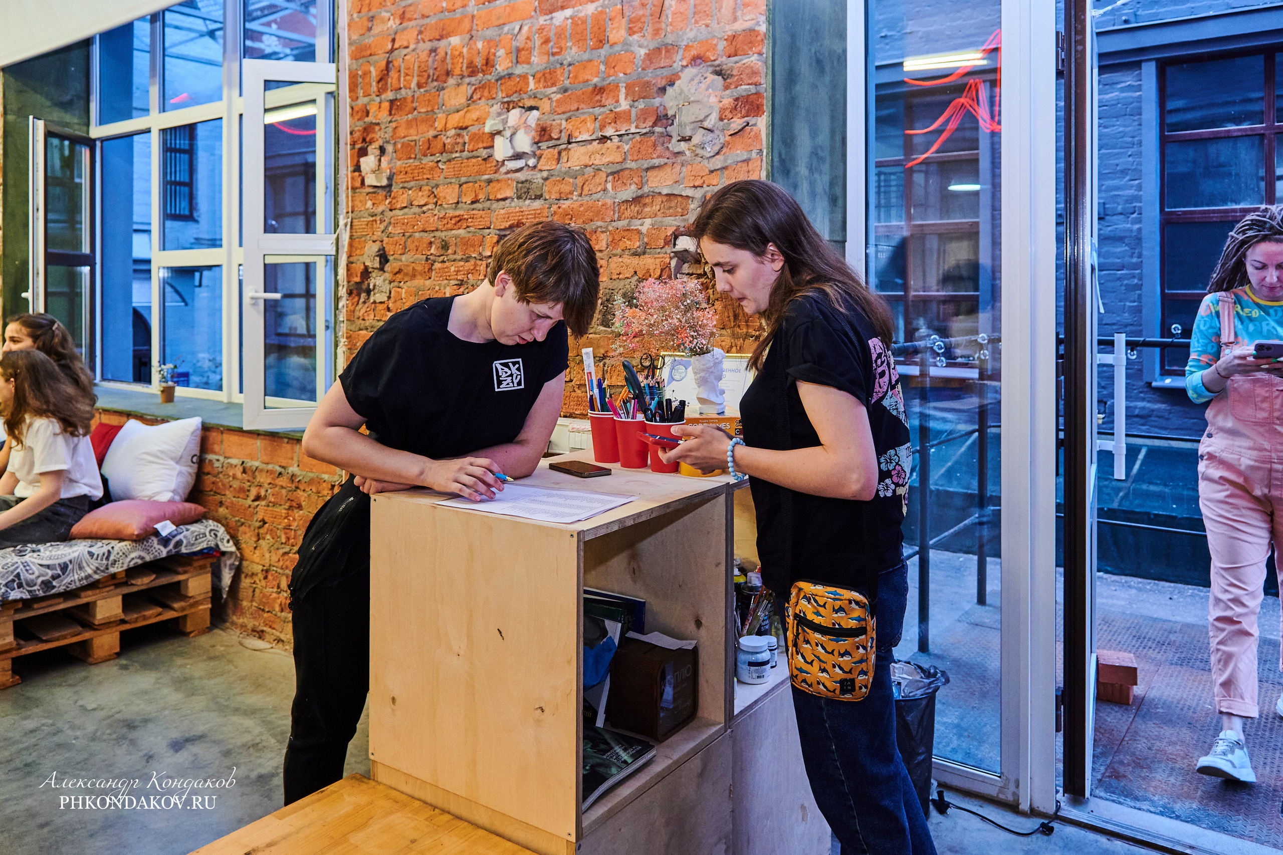 Фотограф события импровизация иваново фотосессия. Фотограф в Иваново: Каталожная съемка одежды и постельного белья, Wildberries