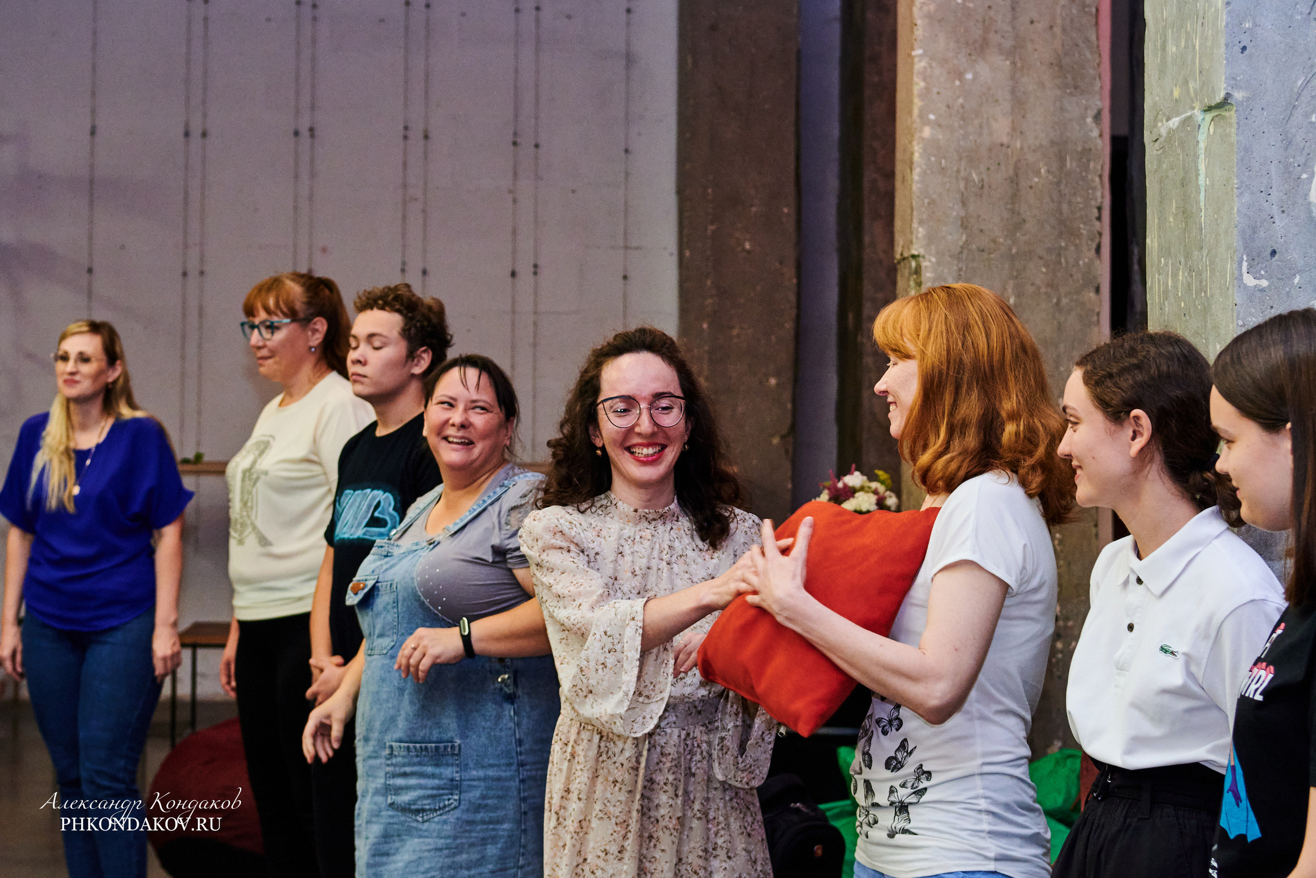 Фотограф события импровизация иваново фотосессия. Фотограф в Иваново: Каталожная съемка одежды и постельного белья, Wildberries