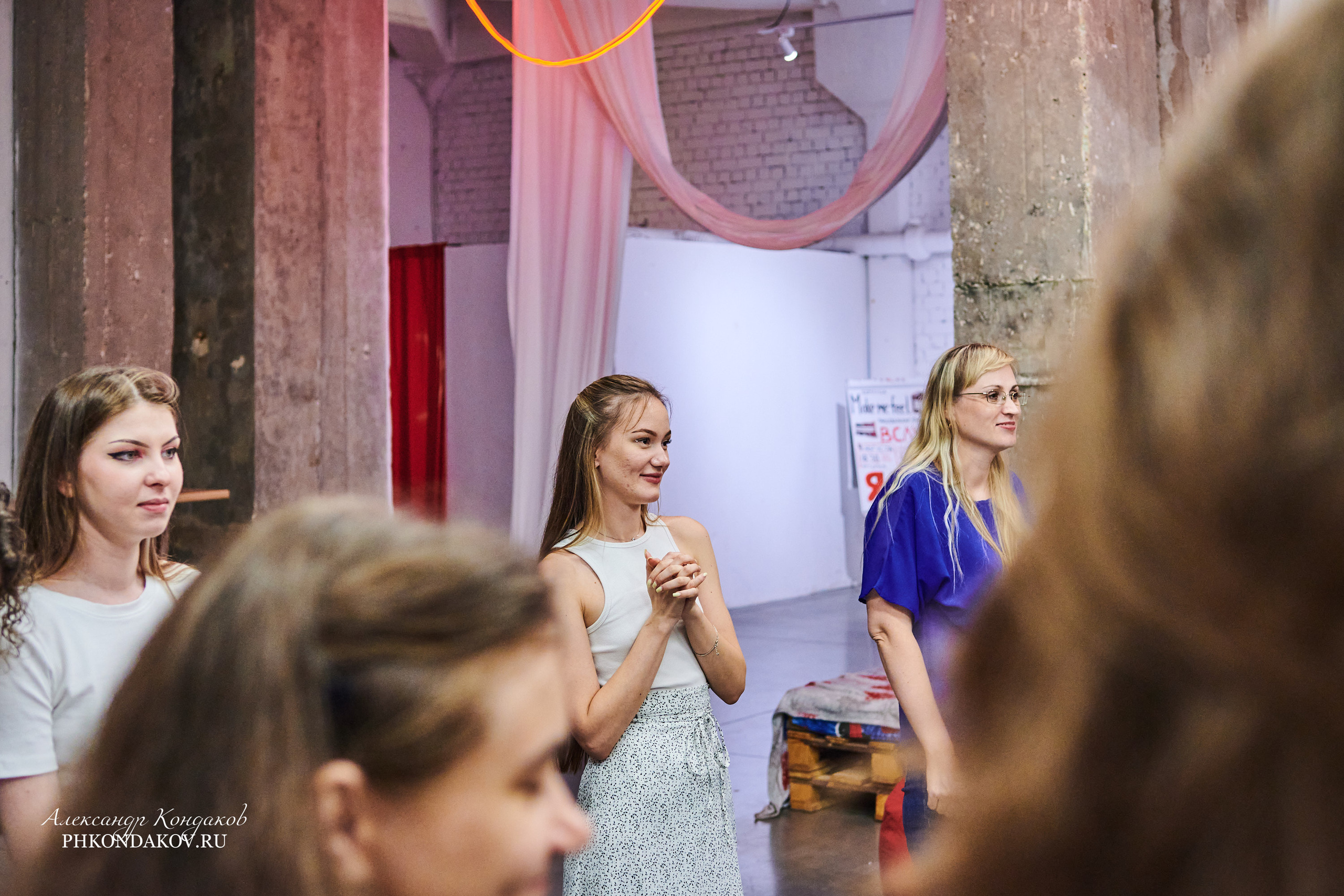 Фотограф события импровизация иваново фотосессия. Фотограф в Иваново: Каталожная съемка одежды и постельного белья, Wildberries