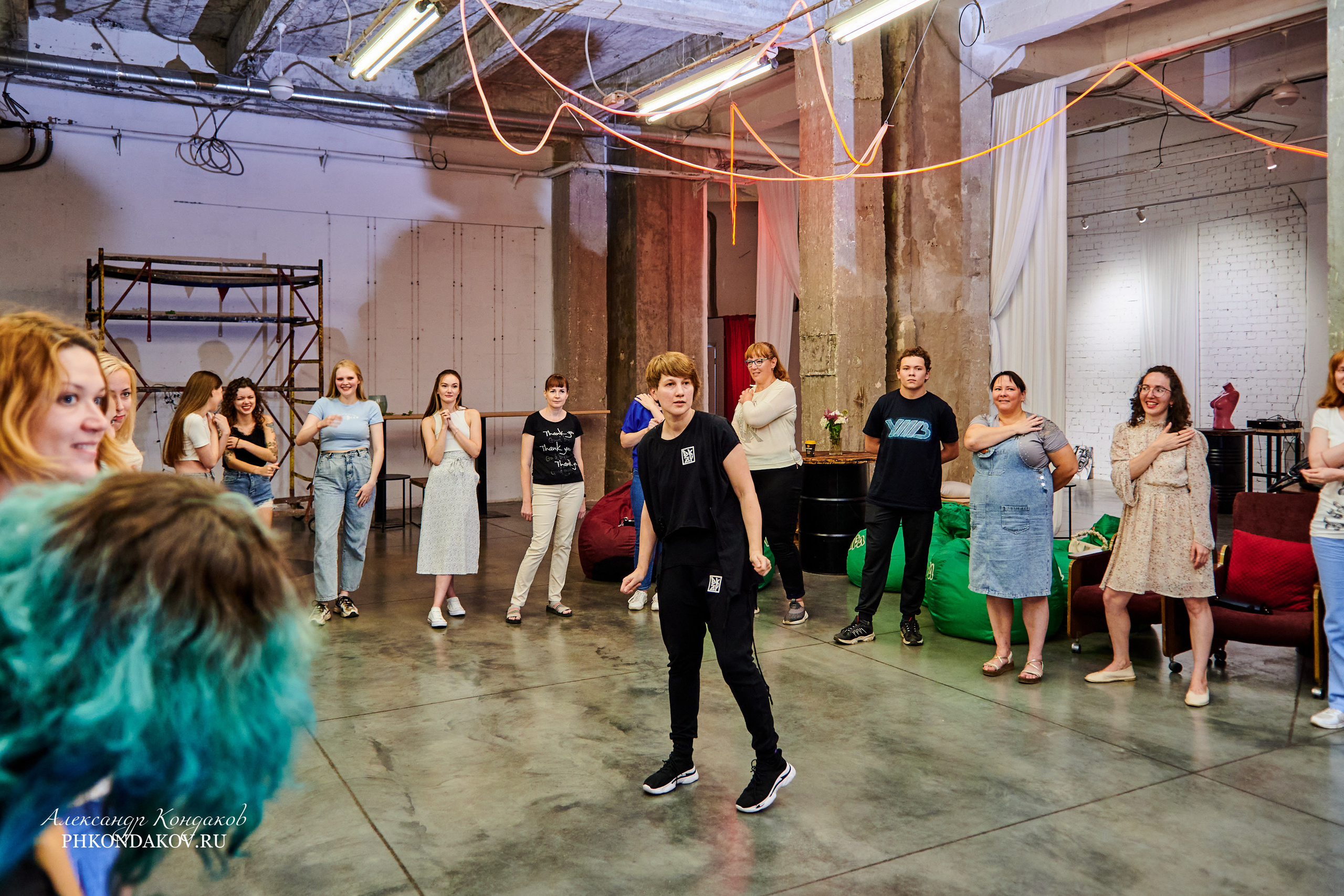 Фотограф события импровизация иваново фотосессия. Фотограф в Иваново: Каталожная съемка одежды и постельного белья, Wildberries