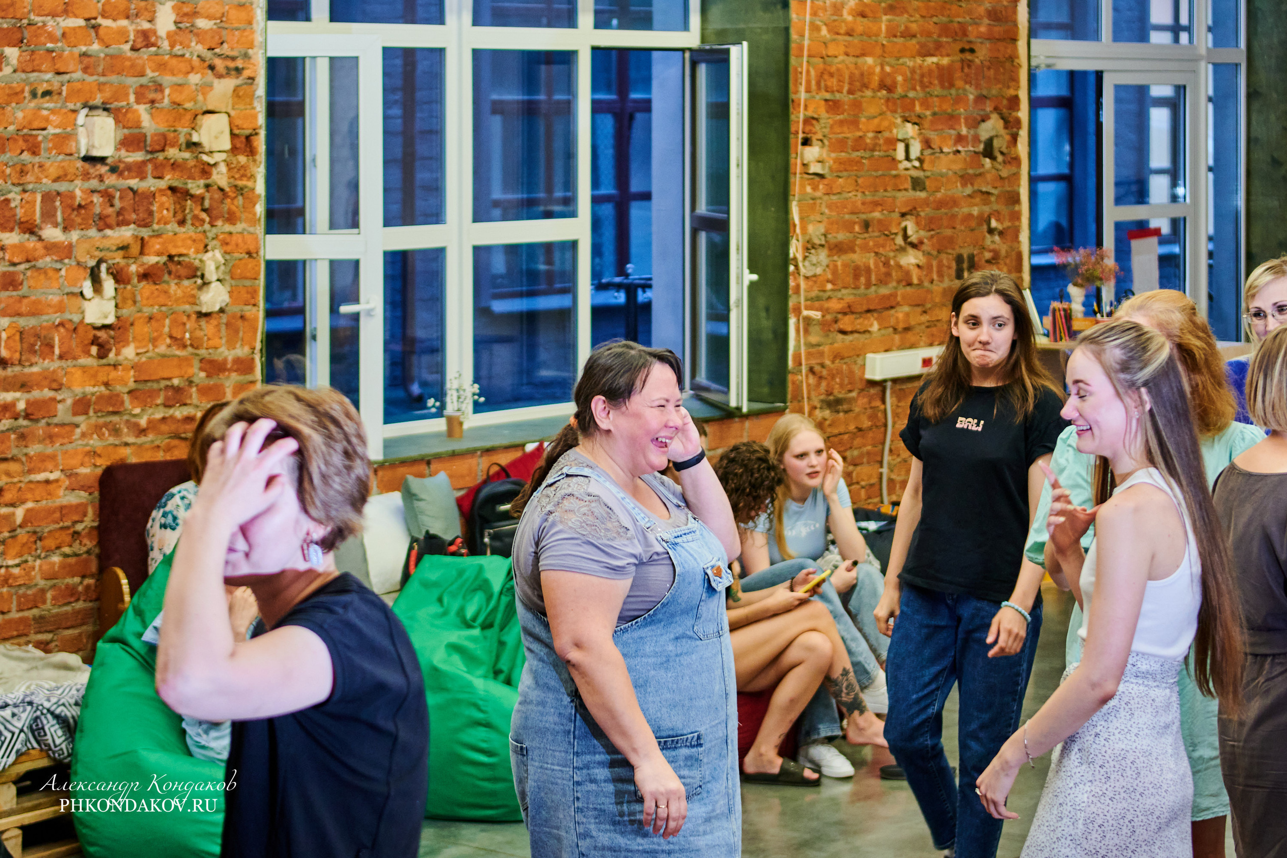 Фотограф события импровизация иваново фотосессия. Фотограф в Иваново: Каталожная съемка одежды и постельного белья, Wildberries