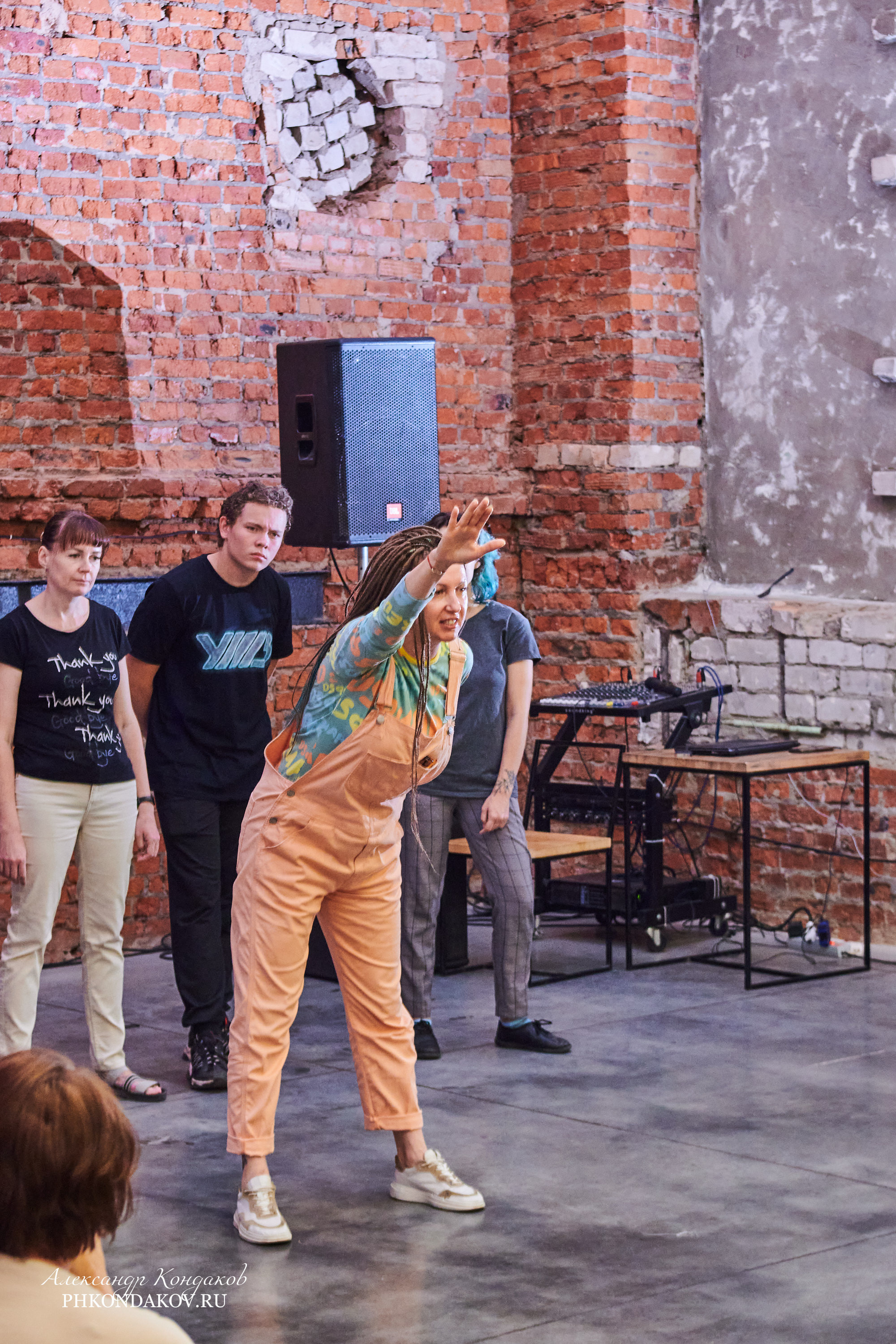 Фотограф события импровизация иваново фотосессия. Фотограф в Иваново: Каталожная съемка одежды и постельного белья, Wildberries