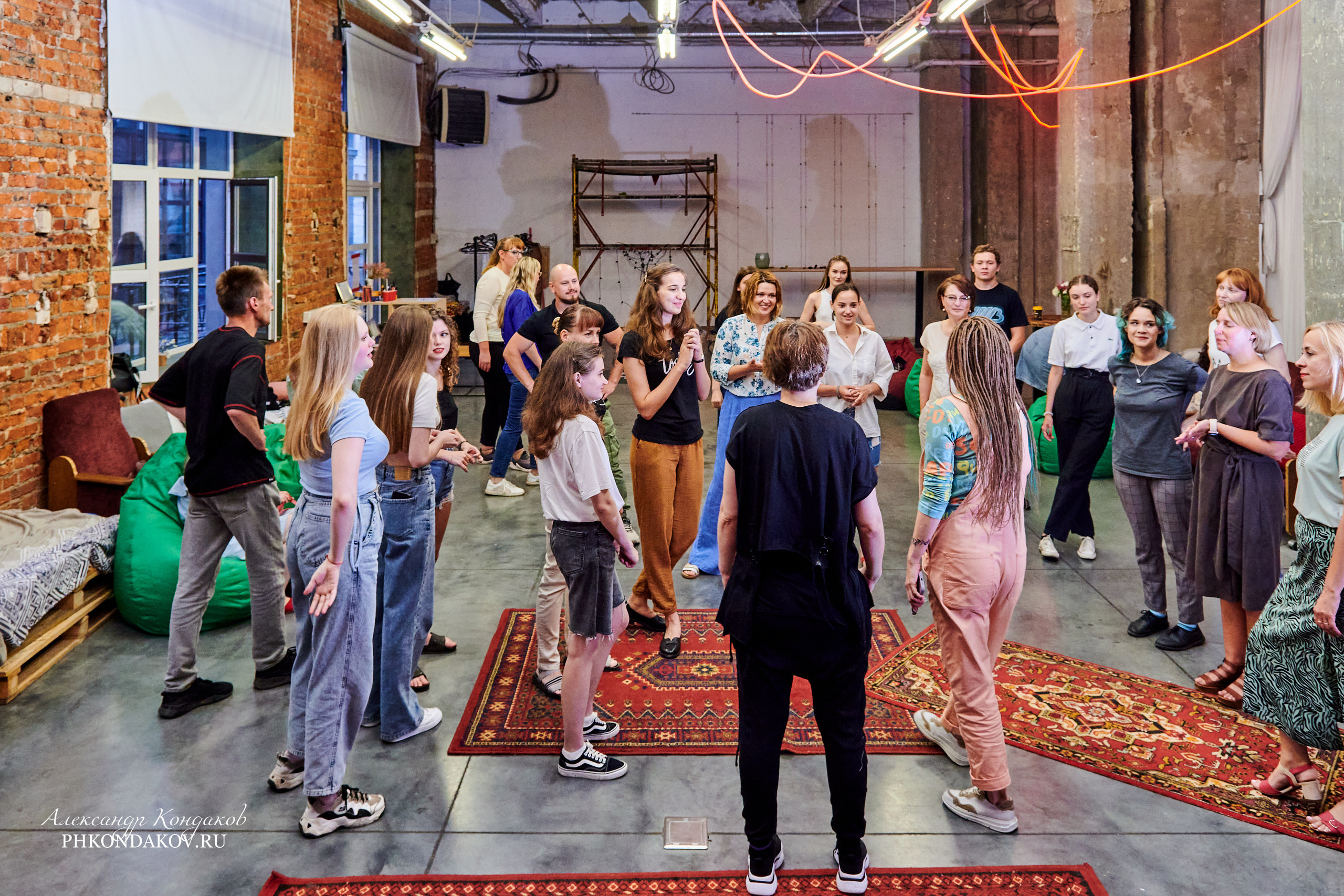 Фотограф события импровизация иваново фотосессия. Фотограф в Иваново: Каталожная съемка одежды и постельного белья, Wildberries