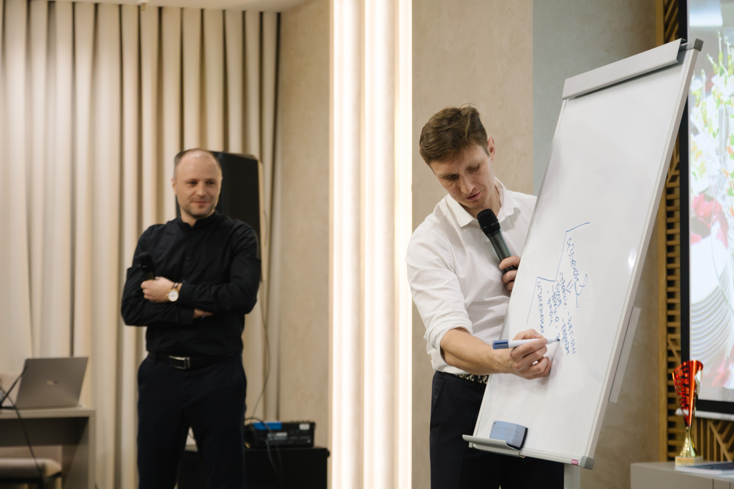 Бизнес марафон Эволюция. Артур Иликчян — Wedding & Event фотограф в Краснодаре