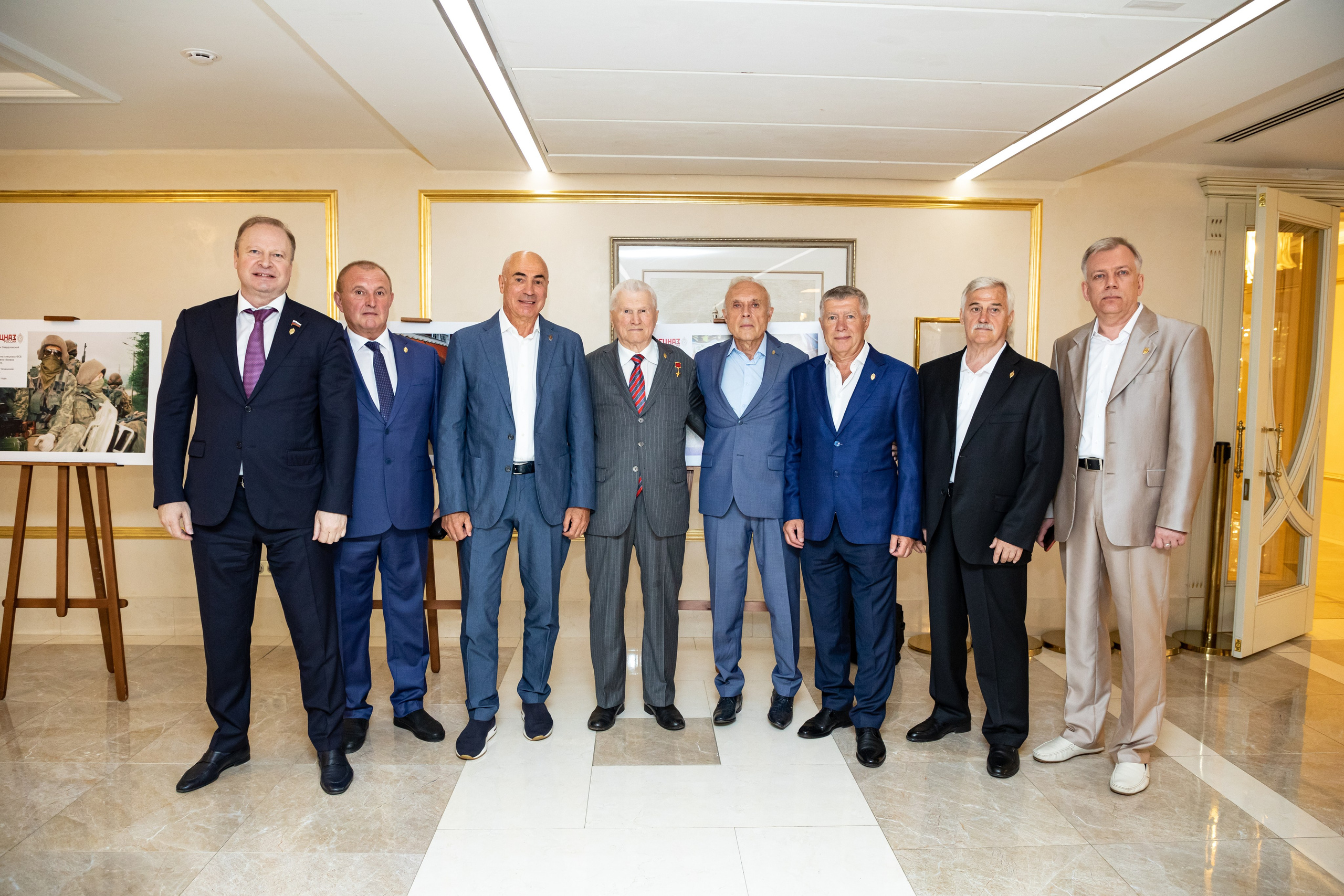 Фотовыставка «Альфы» в Совете Федерации Москва 2024. Фотостудия в Москве LUXARTPHOTO