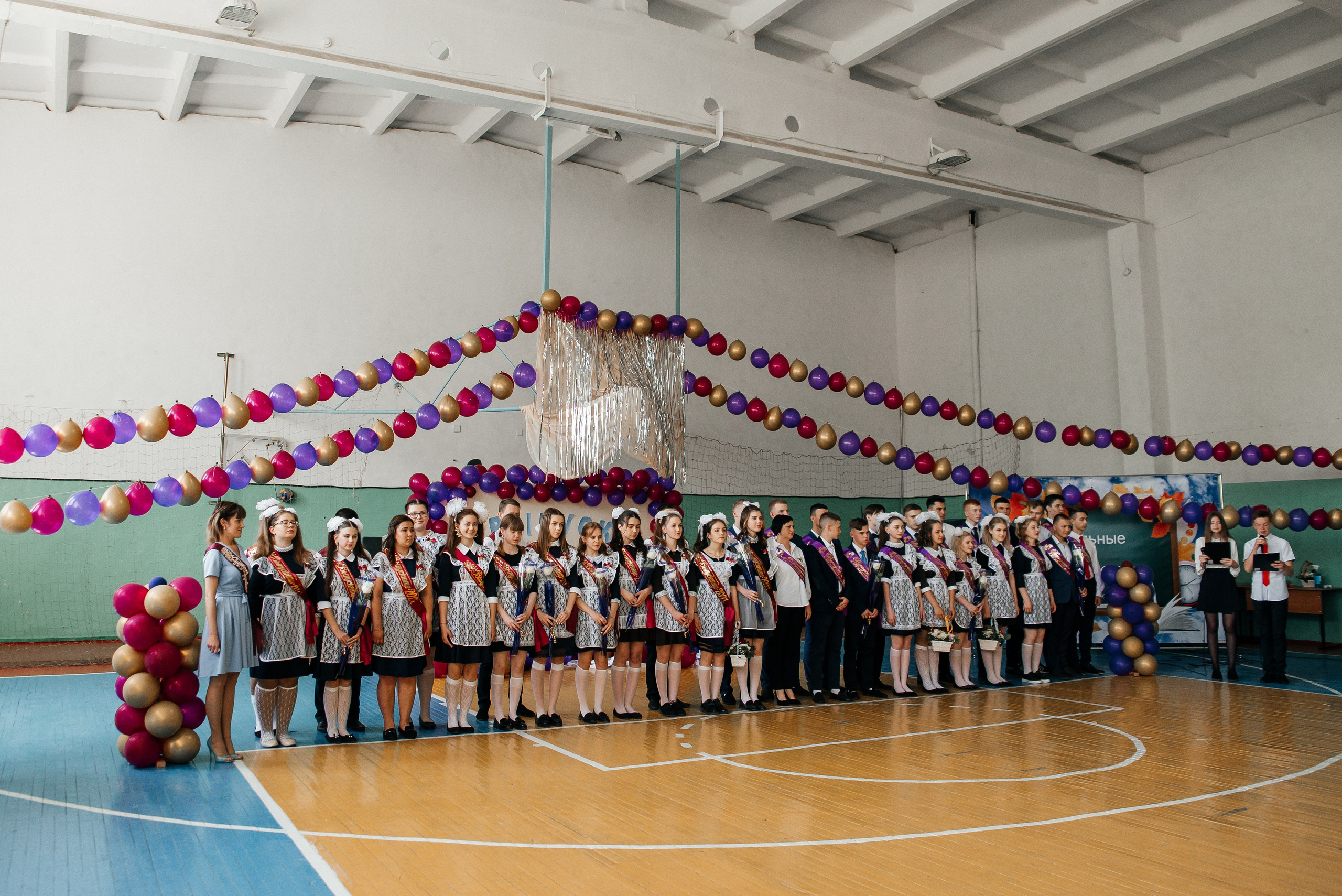 Последний звонок. Фотограф — МАРИЯ МЕДВЕДЕВА