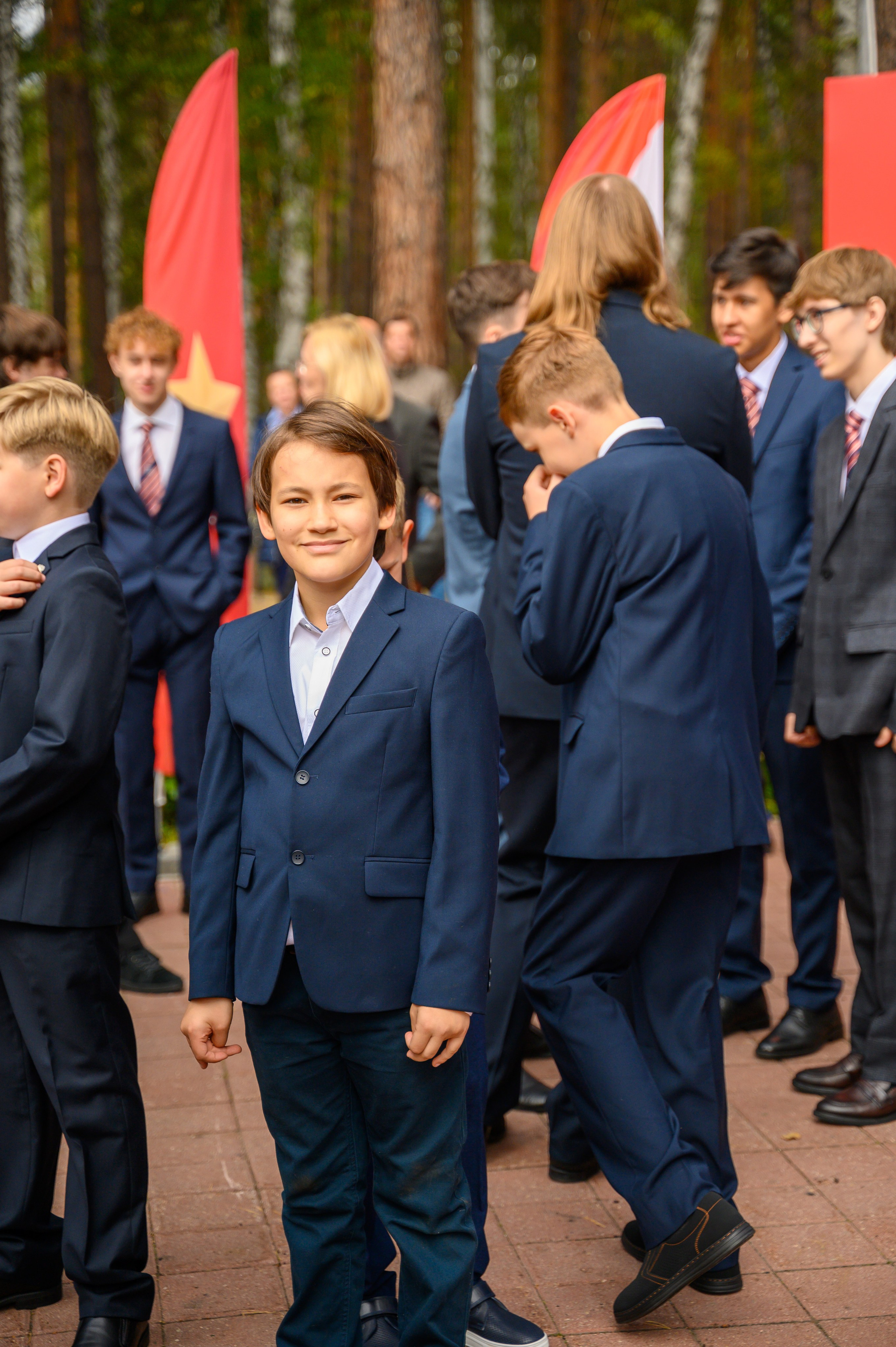 1 сентября линейка ФМШ. Фотограф новорожденных, семейный детский в Тюмени Татьяна Морозова