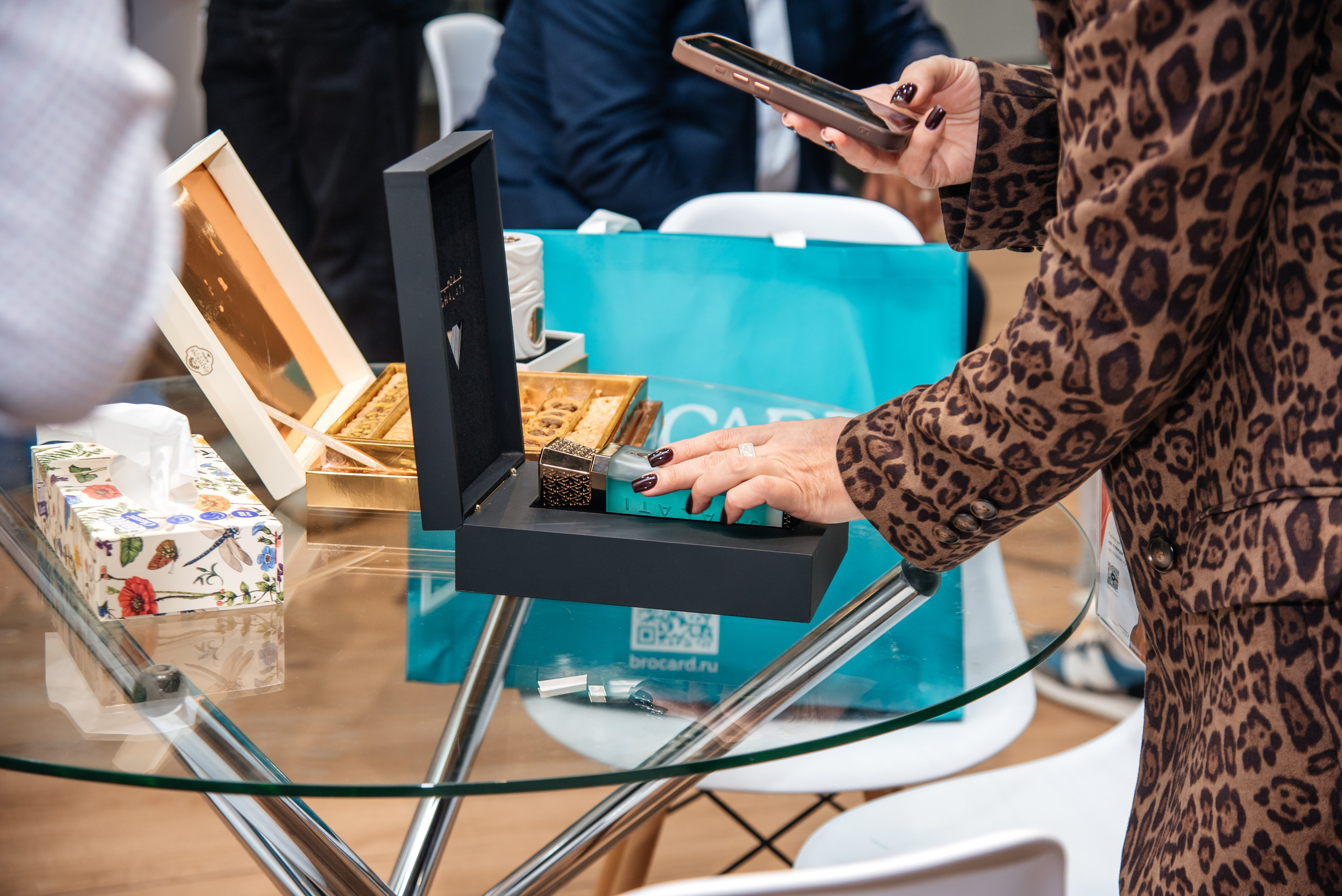 Almas parfumes Intersharm 2025. Фотограф в Москве Елена Брюханова