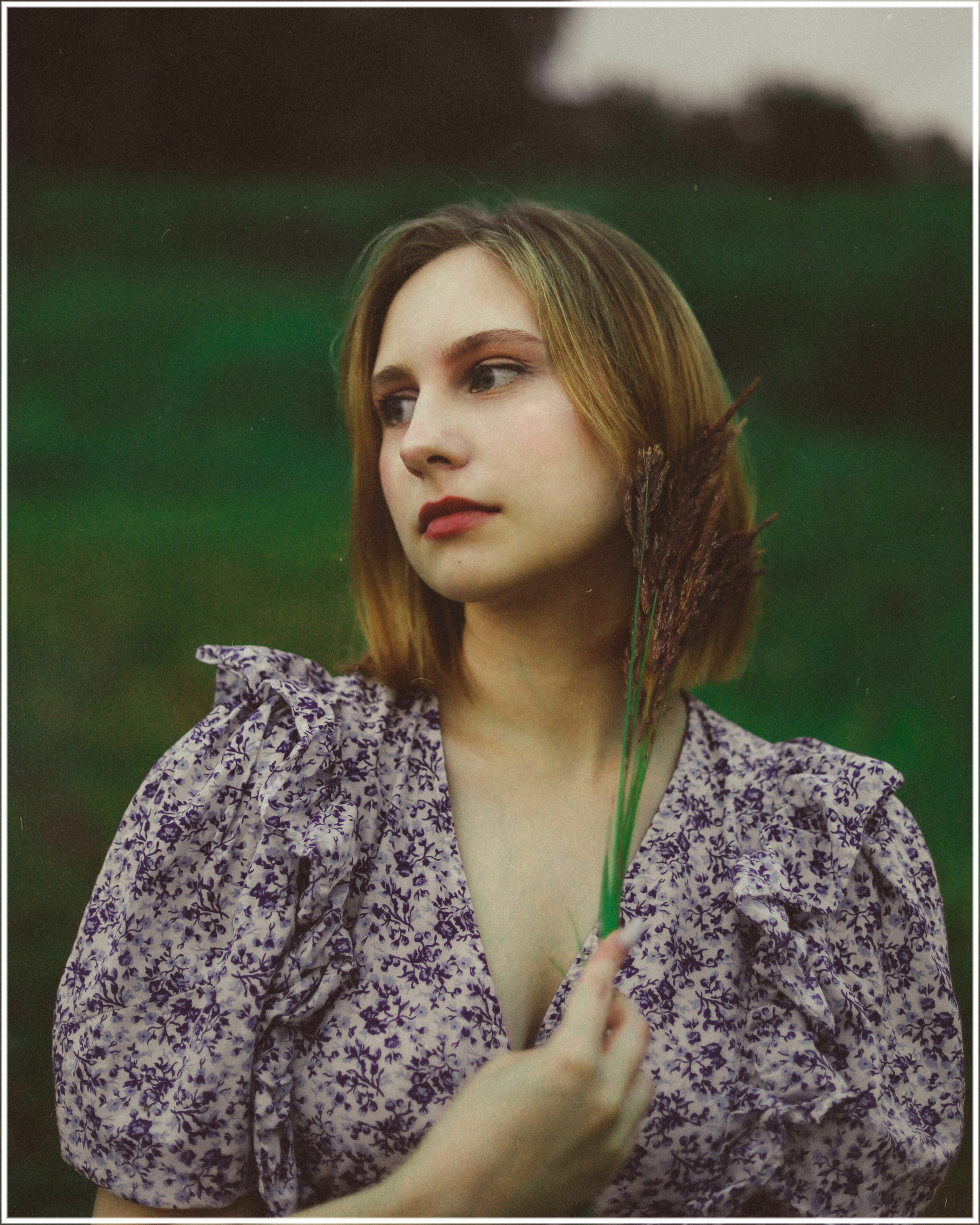 Without an umbrella. Sun Betty — кинофотограф Элизабет