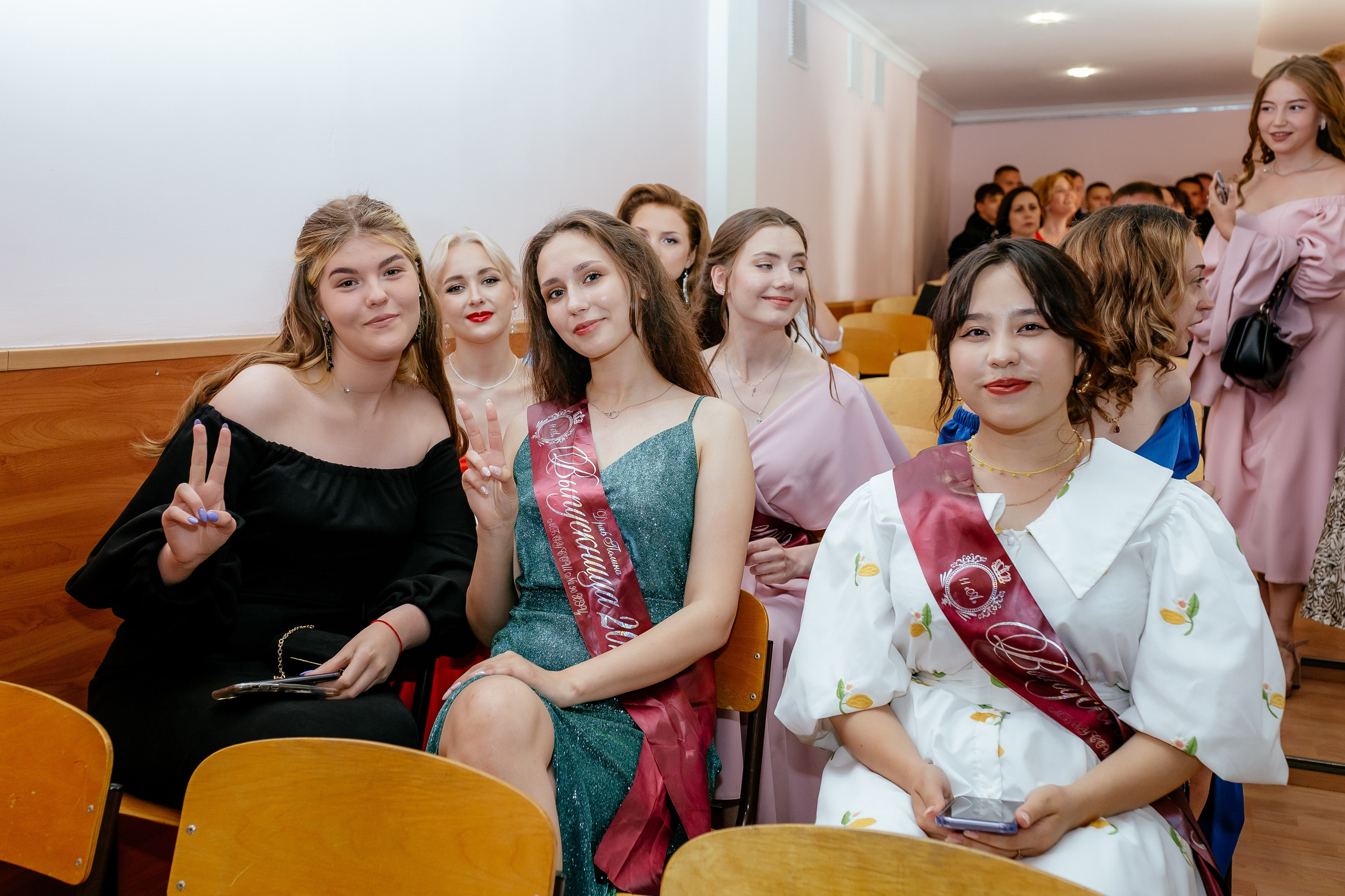 Вручение аттестатов. Семейный фотограф в Новосибирске Екатерина Сафронова