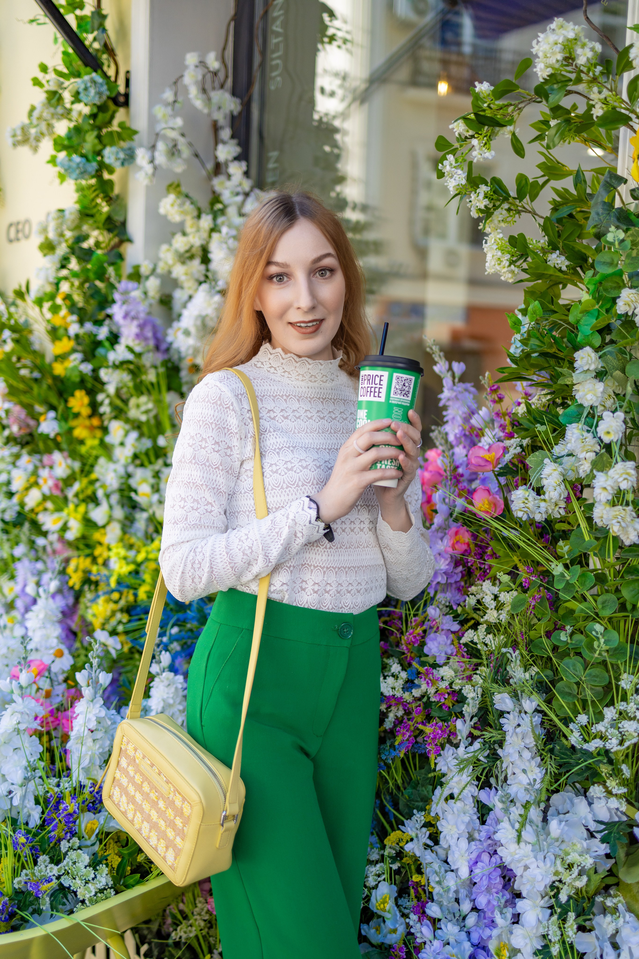 Весенняя прогулка с Еленой по Патриаршим. Репортажный, семейный и студийный фотограф в Москве Демин Алексей