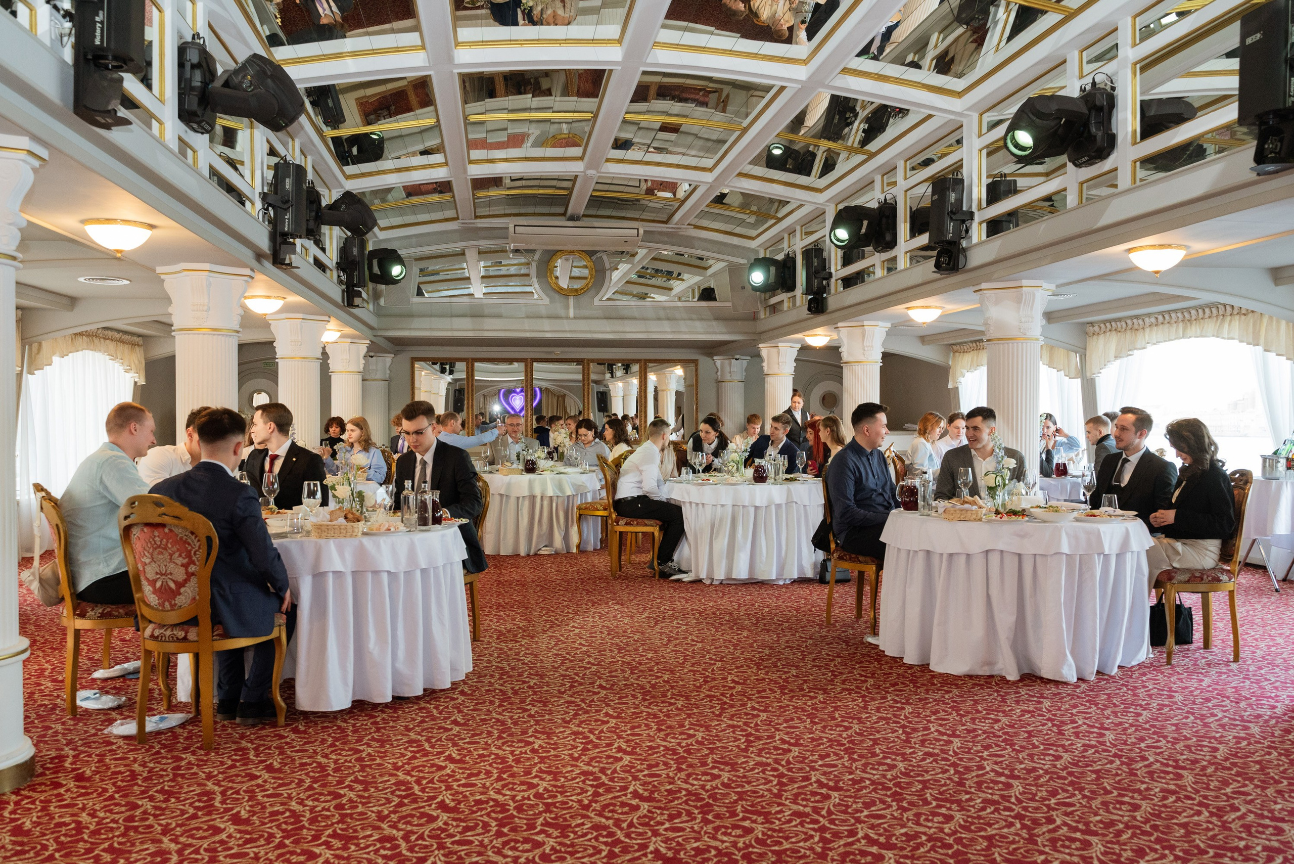 Лев и Наталья | 27.04.24. Свадебный фотограф в Санкт-Петербурге Владислава Тюльпина