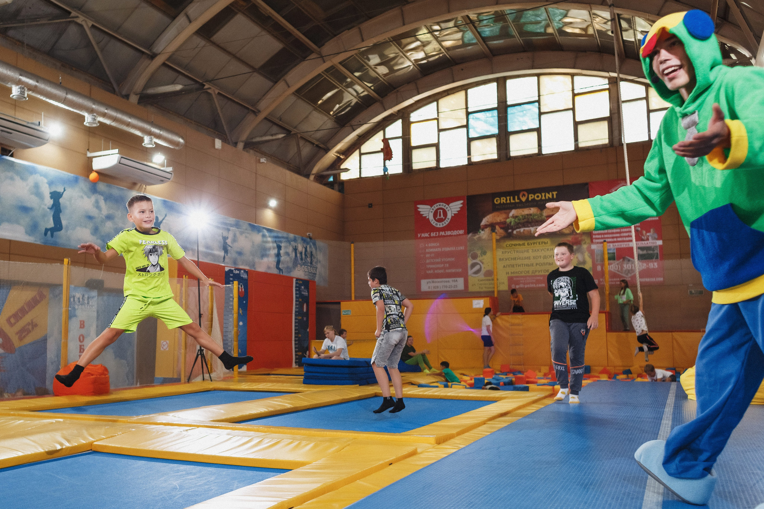 Веселые моменты: День рождения Даниила в 'В облака' Таганрога. Свадебный и семейный фотограф в Таганроге Бакарюк Антон