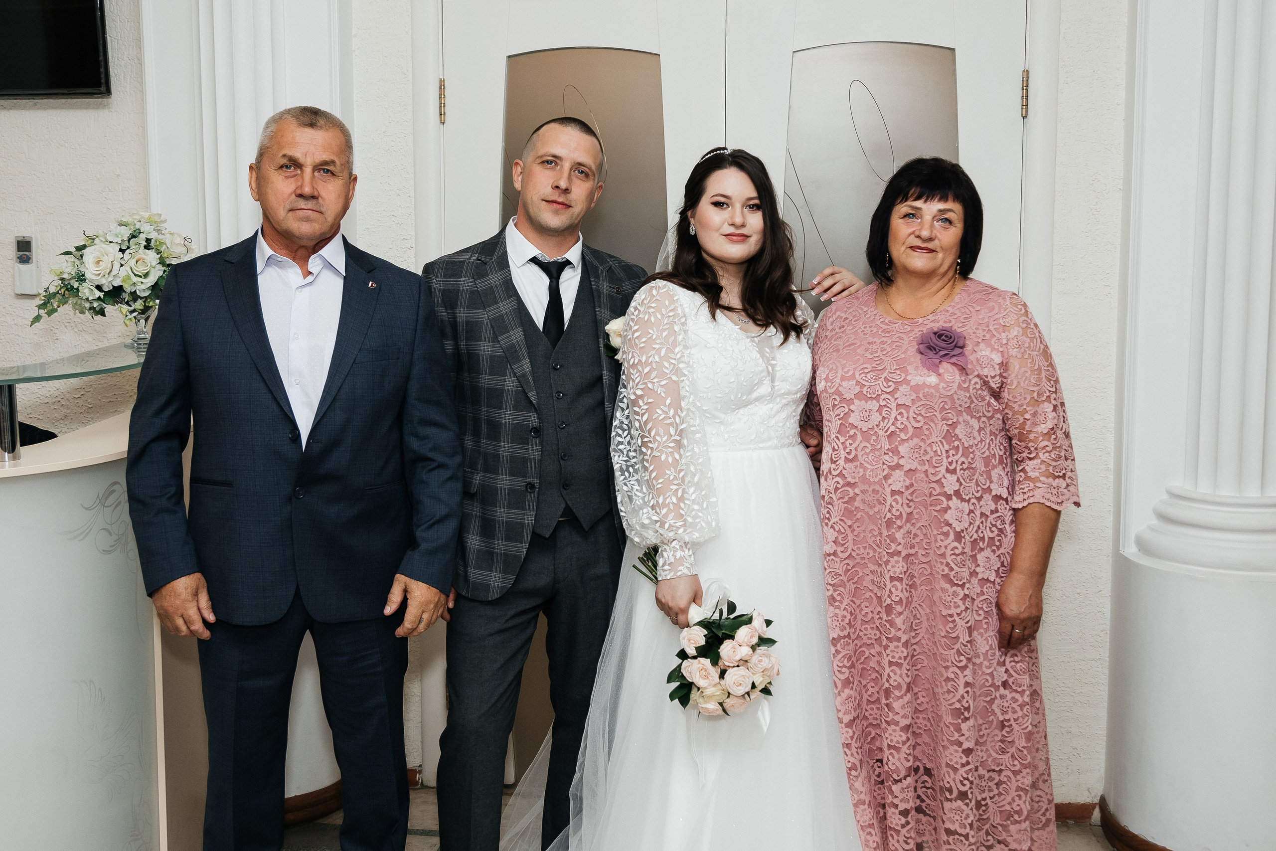 Максим и Нина/2024. Свадебный и семейный фотограф в Екатеринбурге