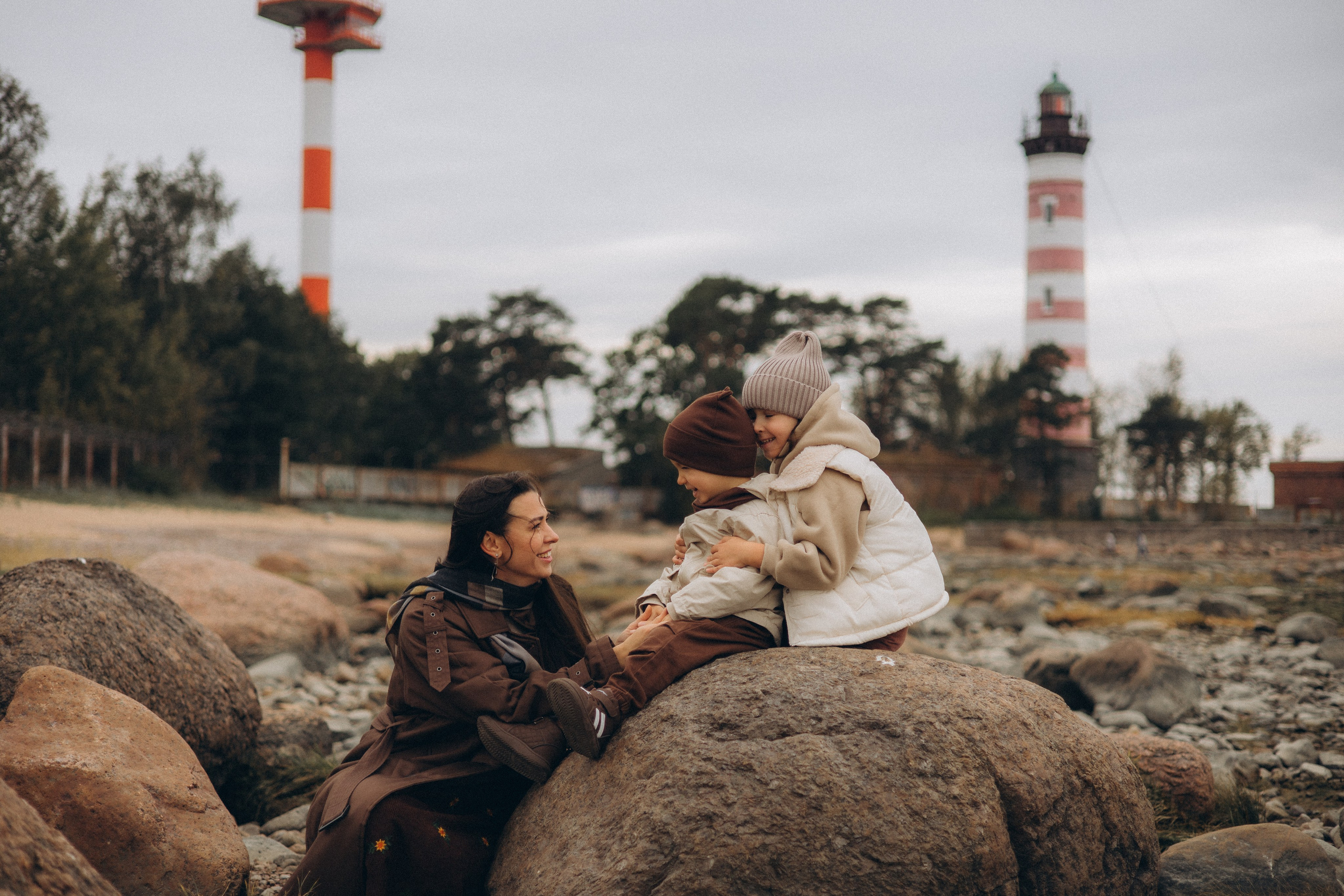 Таня, Андрей, Ева и Егор. Шепелевский маяк. Главная