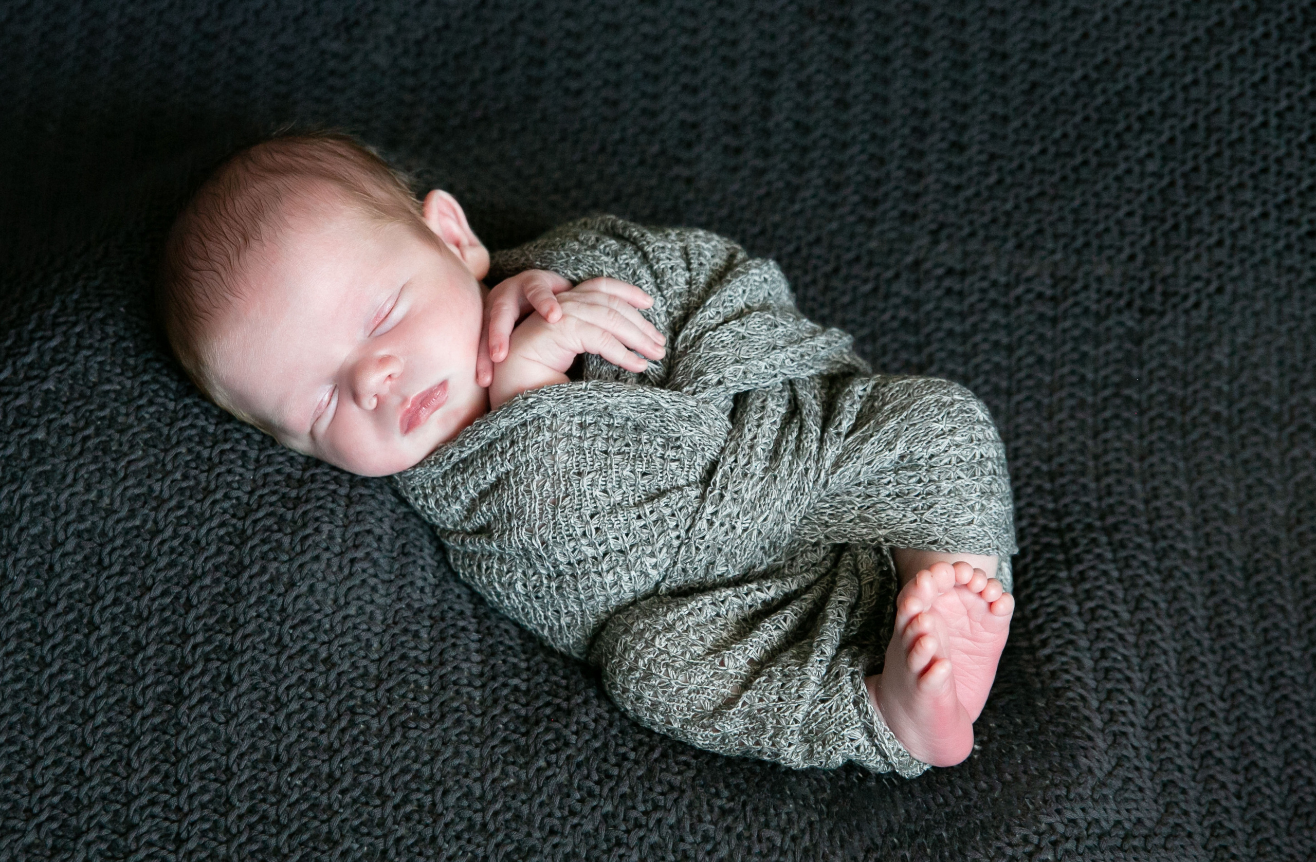 Новорожденные. Фотограф новорожденных и семейный фотограф НСО г. Бердск Марина Львова