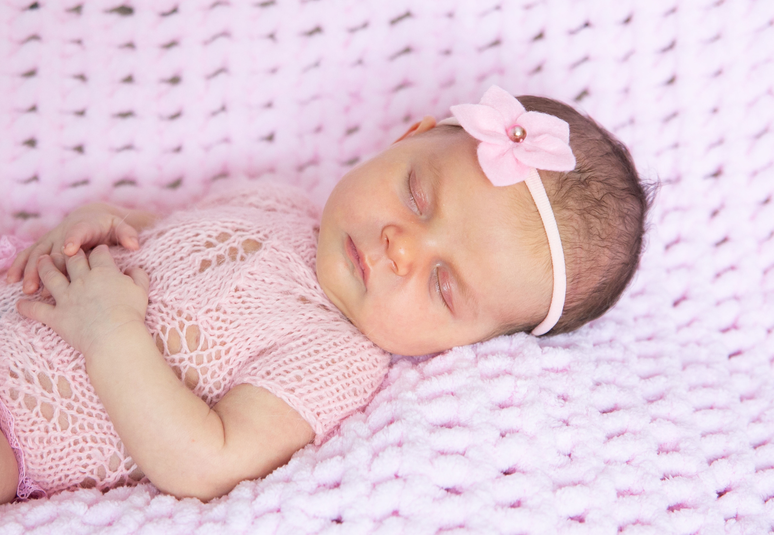 Новорожденные. Фотограф новорожденных и семейный фотограф НСО г. Бердск Марина Львова