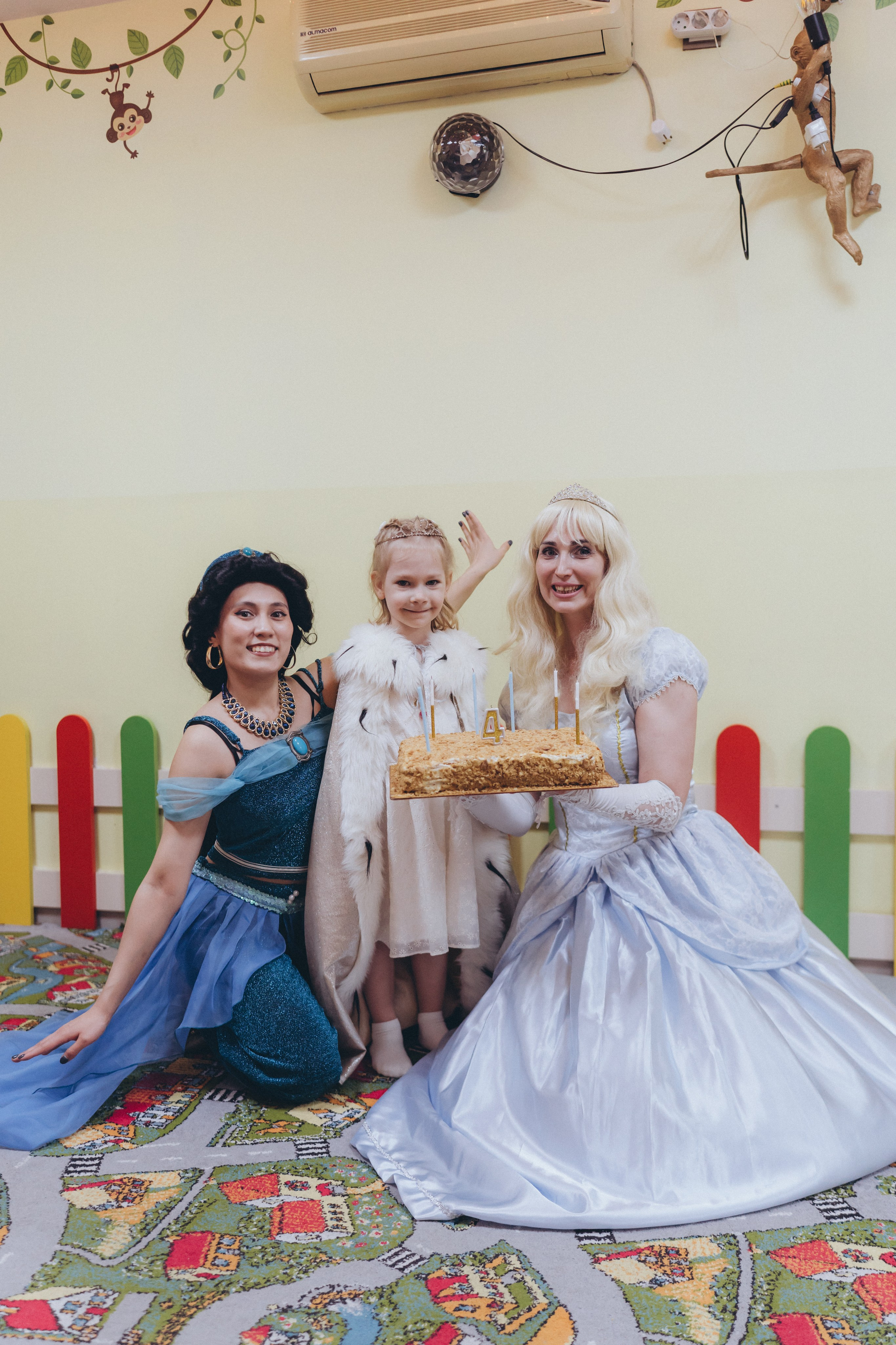 День рождения Алисы (садик). Крис Богомазова