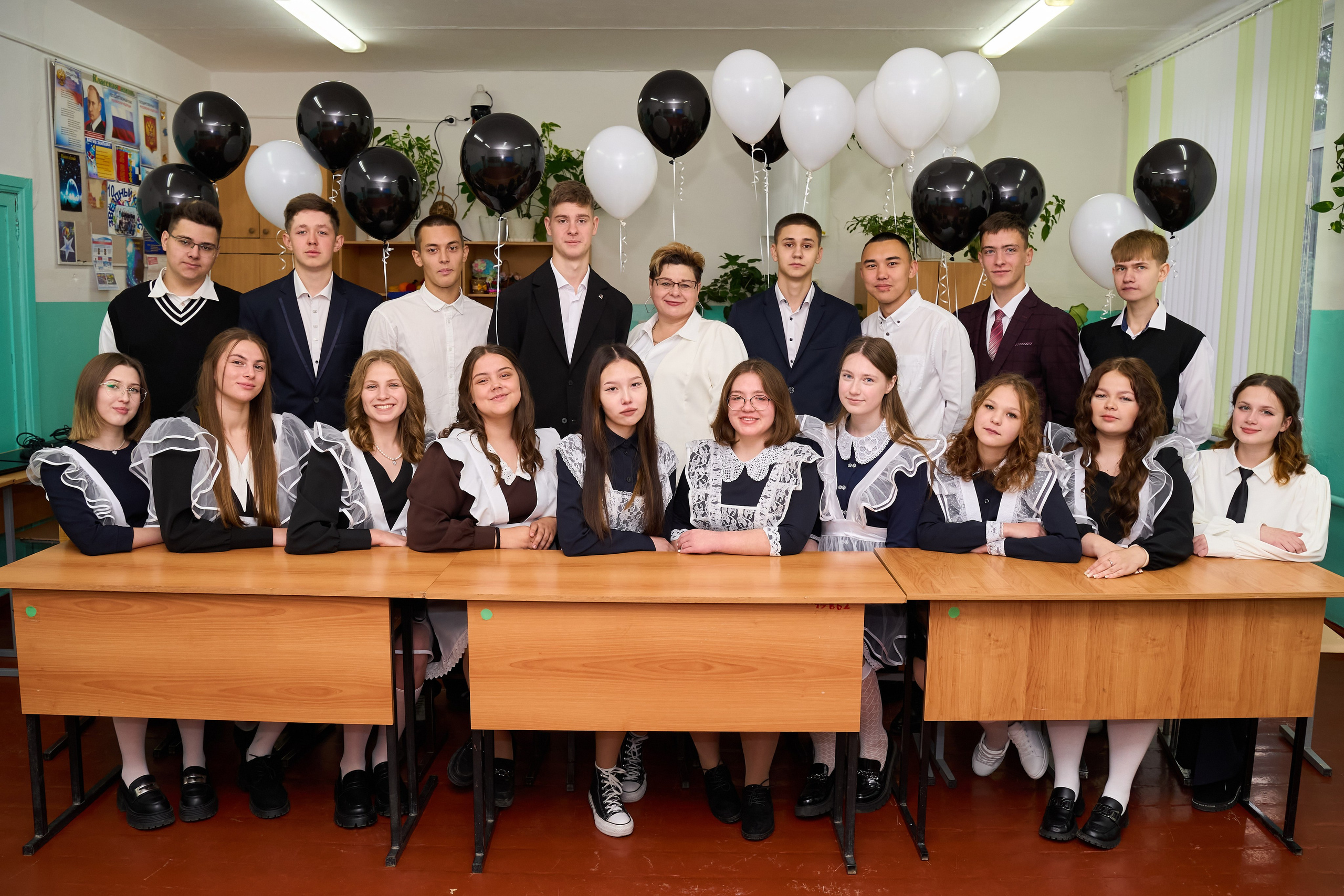 СШ № 1 Седельниково 11 класс 2024 г. Фотограф и видеограф Павел Серобабов