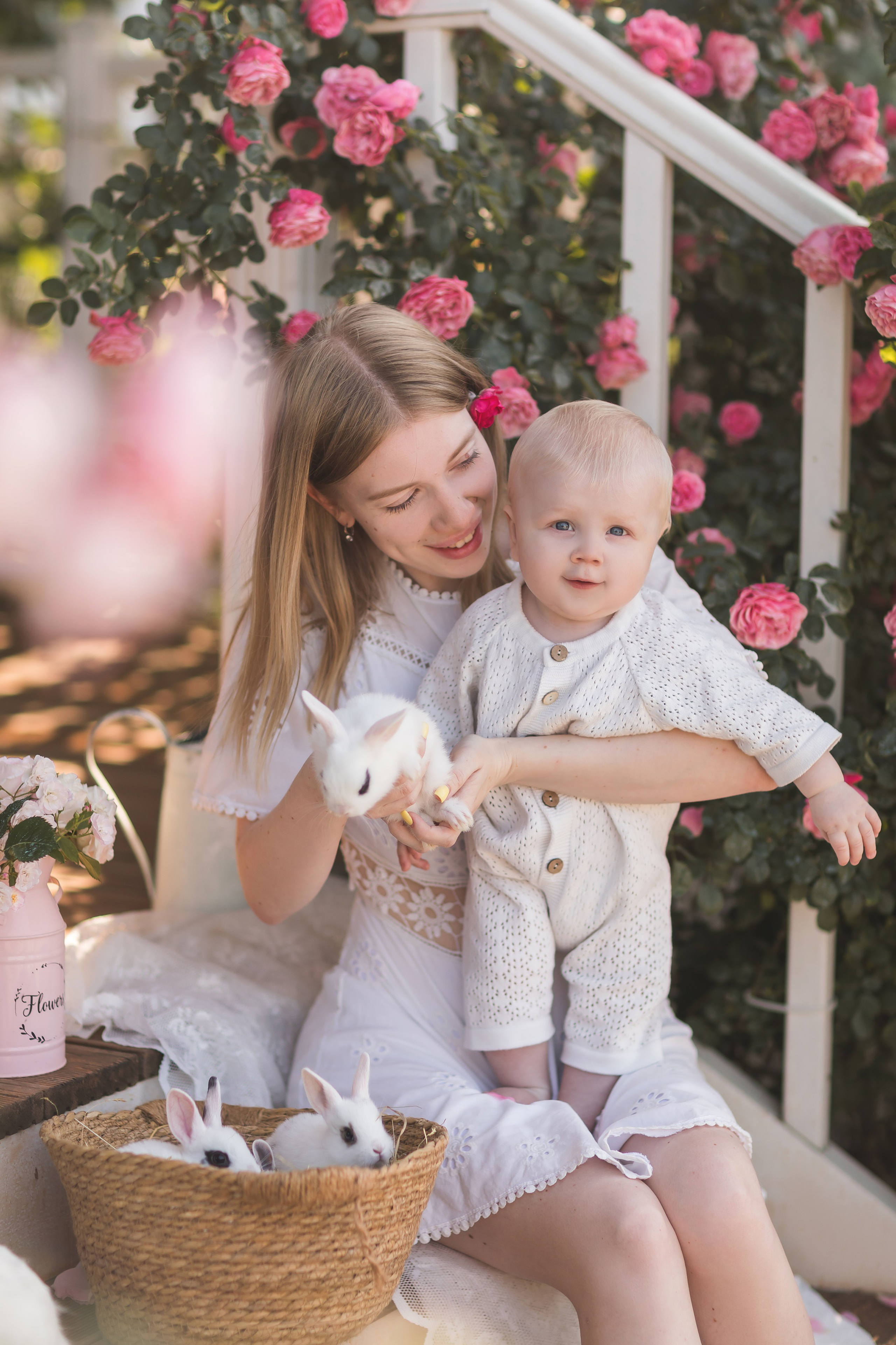 Крыльцо с розами. Семейный и детский фотограф Краснодар Валерия Власенко