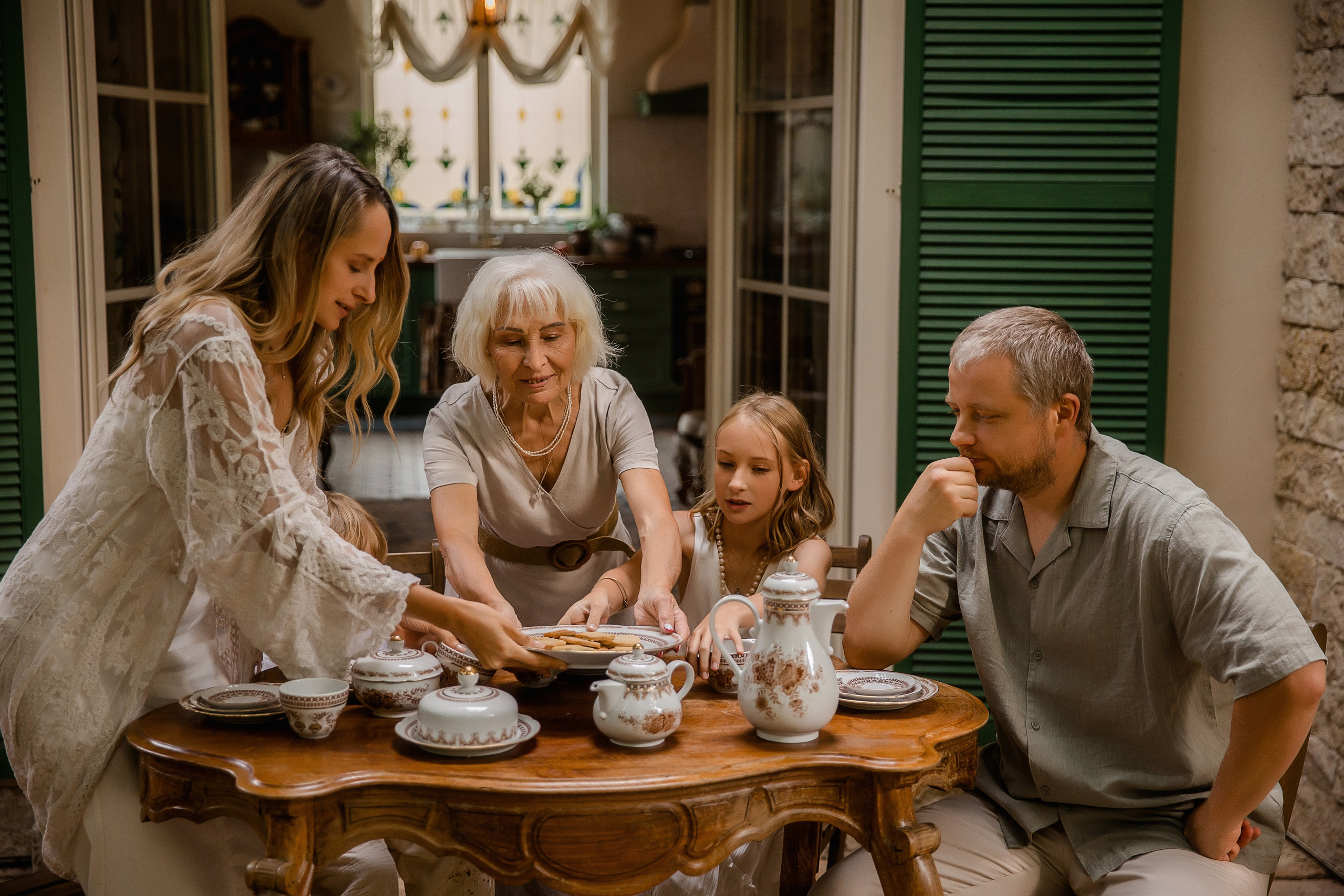 Итальянская дача в Подмосковье или в гостях у бабушки. Семейный и детский фотограф в Москве Вера Ускова