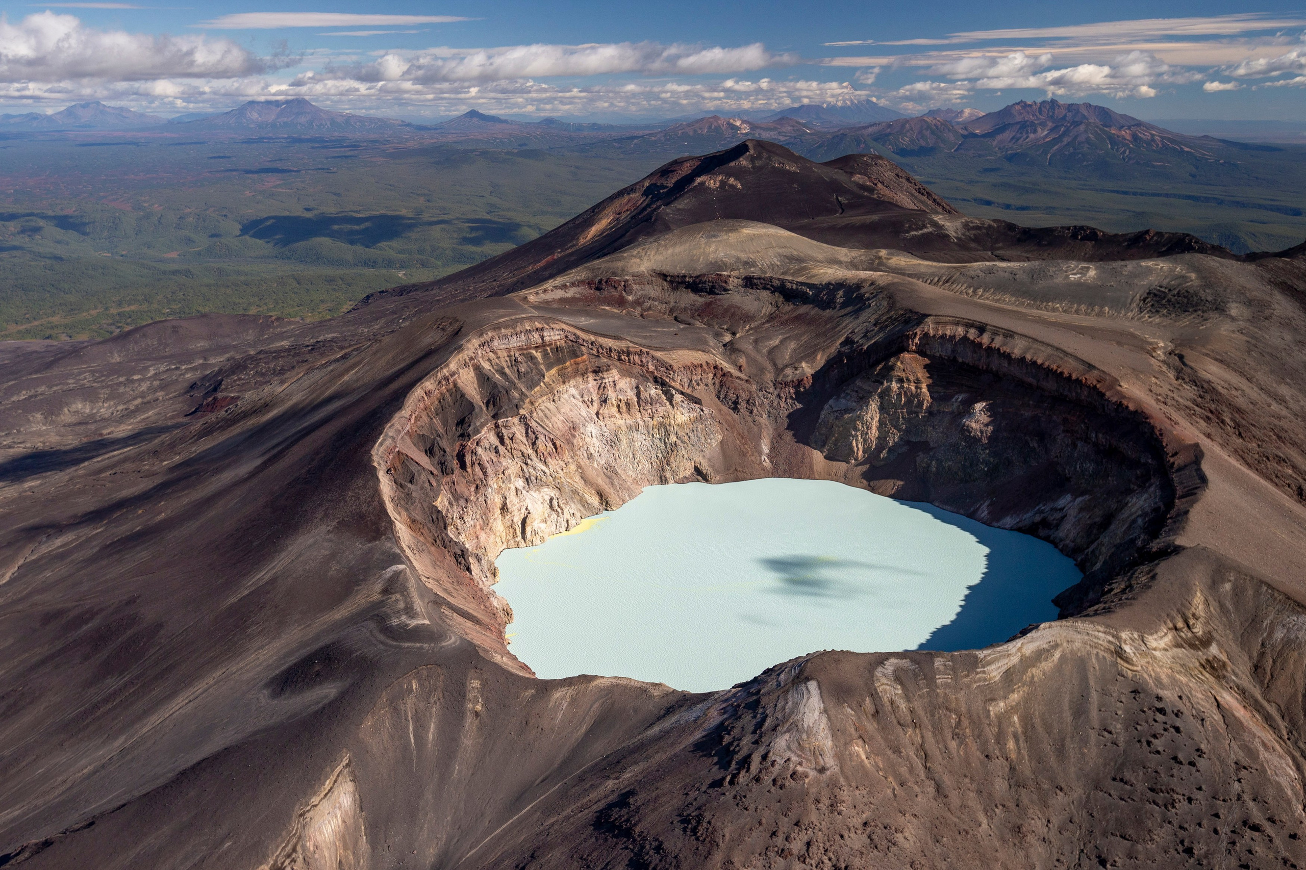 Вертолётные туры по Камчатке — лучшие локации за один день. Время Камчатки: чтобы найти свой путь, нужно скорость умножить на время