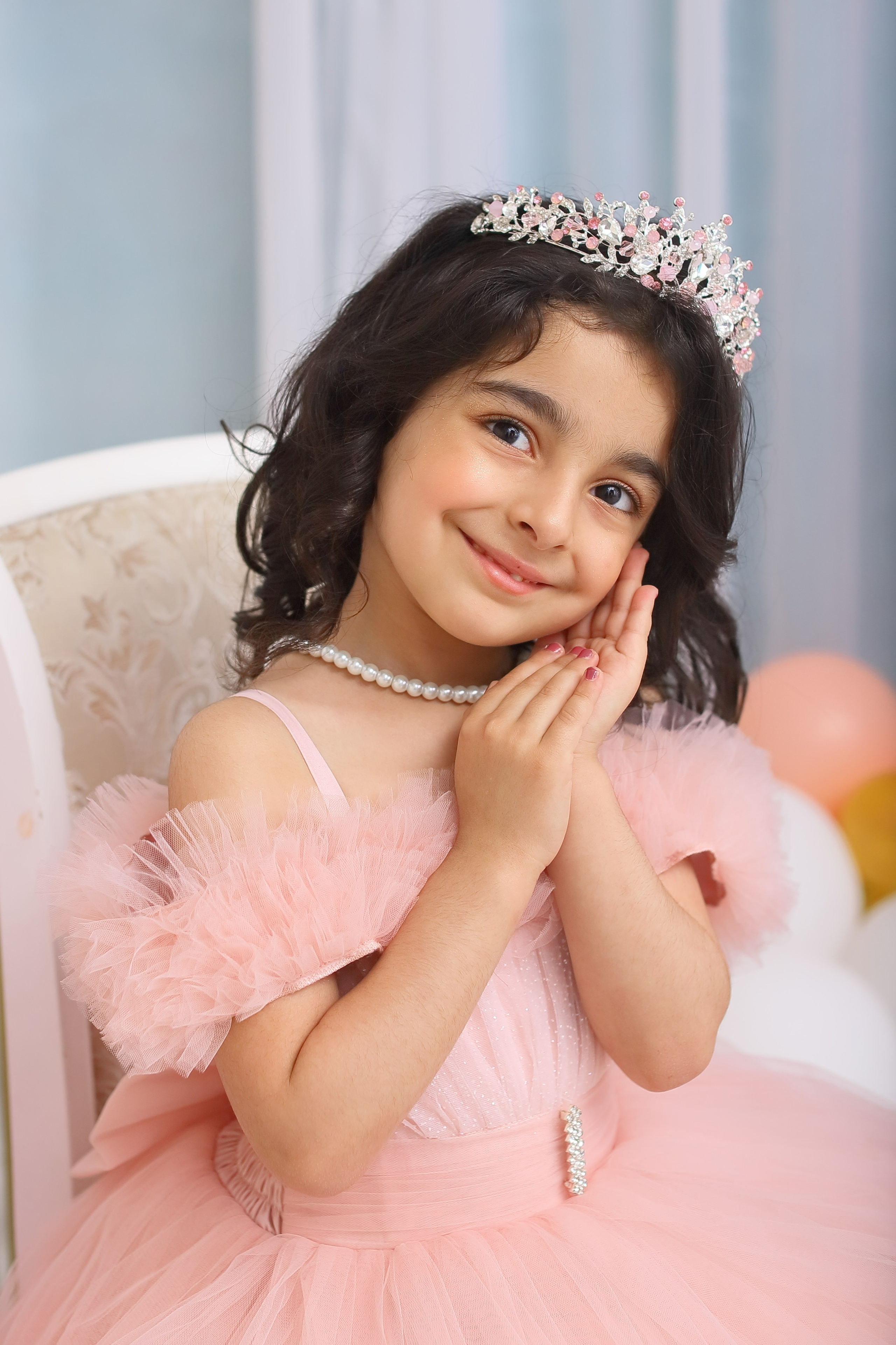 Фотосессии ко дню рождения. Интерьерная фотостудия Toffee Studio